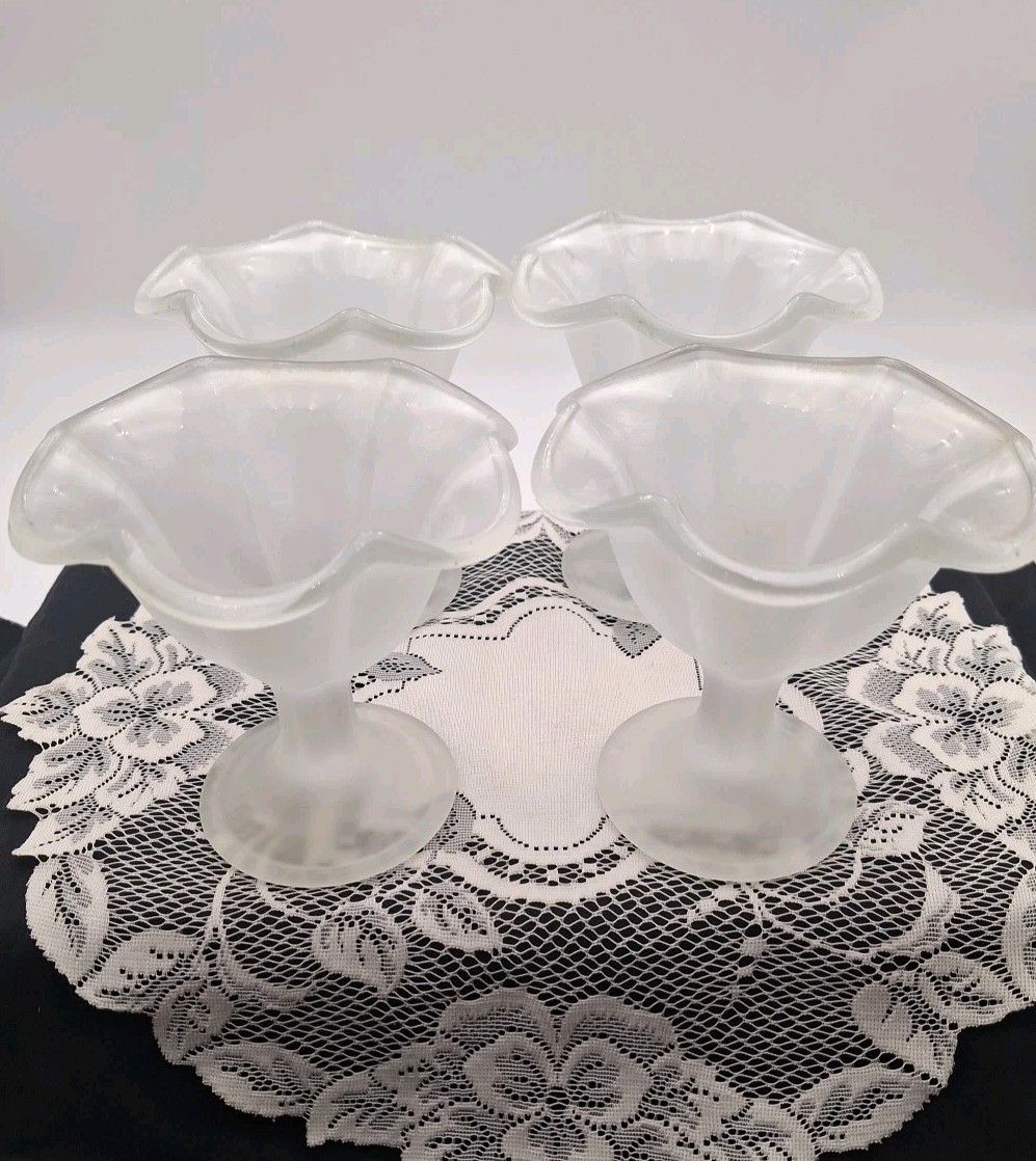 Lot Of 4 Vtg Frosted Dessert Glasses Sundae & Sherbet & Pudding &Jello MCM Italy Lot Of 4 Vtg Frosted Dessert Glasses Sundae & Sherbet & Pudding &Jello MCM Italy