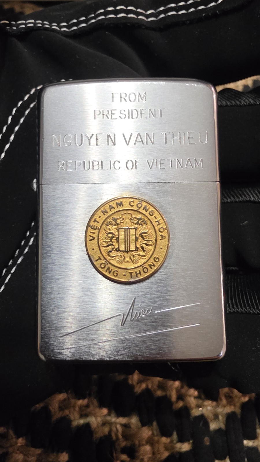 Ultra Rare Vintage 1970 Zippo Vietnam President Nguyen Van Thieu -  See Notes