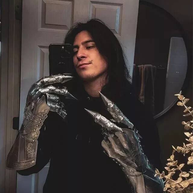 LORD OF THE RING Nazgul Gloves Pair ~ Steel Gloves Witch King Gauntlets Costume LORD OF THE RING Nazgul Gloves Pair ~ Steel Gloves Witch King Gauntlets Costume