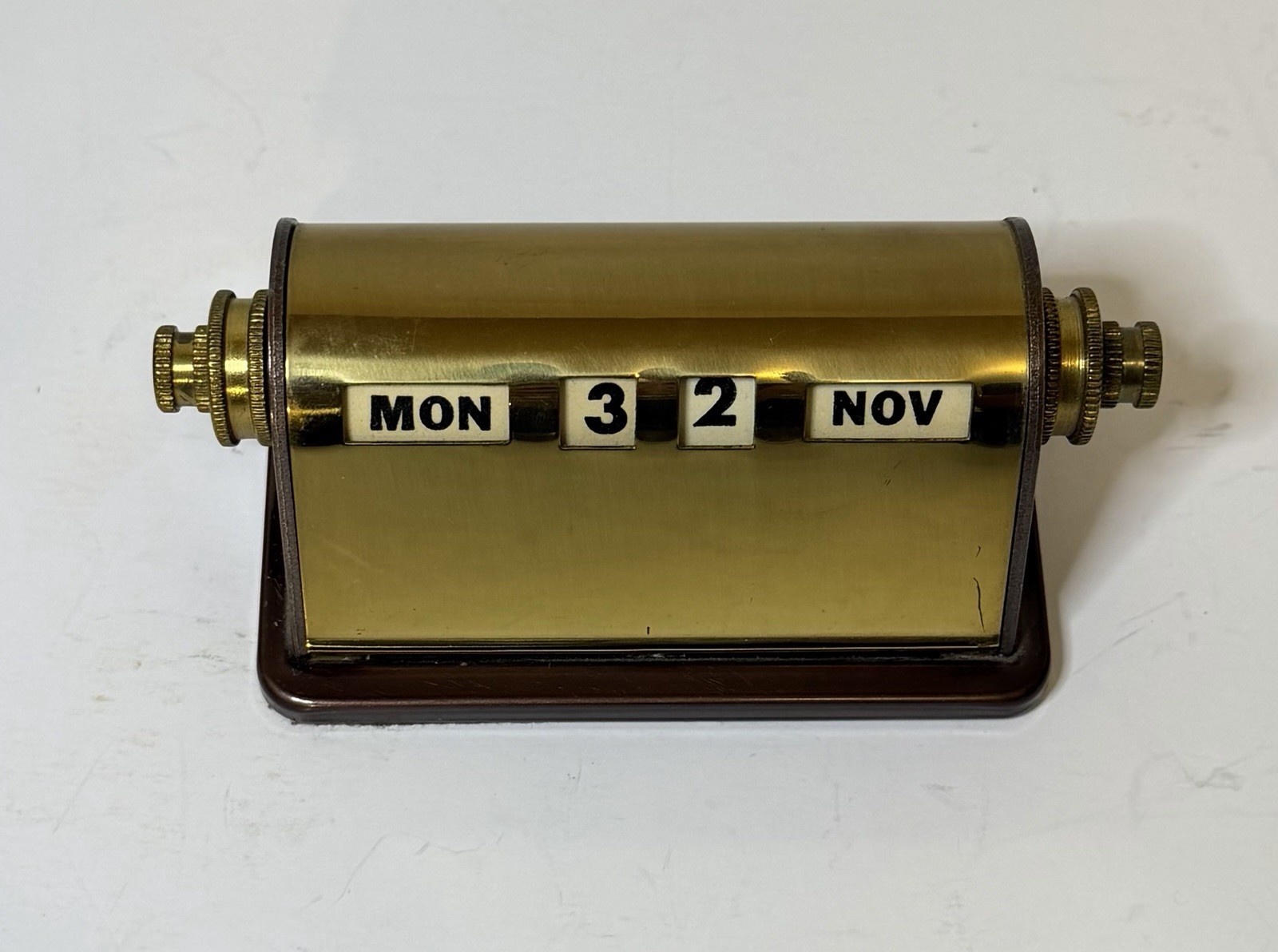 Vintage PARK SHERMAN Brass Perpetual Desk Calendar Rolling Day Date Month READ Vintage PARK SHERMAN Brass Perpetual Desk Calendar Rolling Day Date Month READ