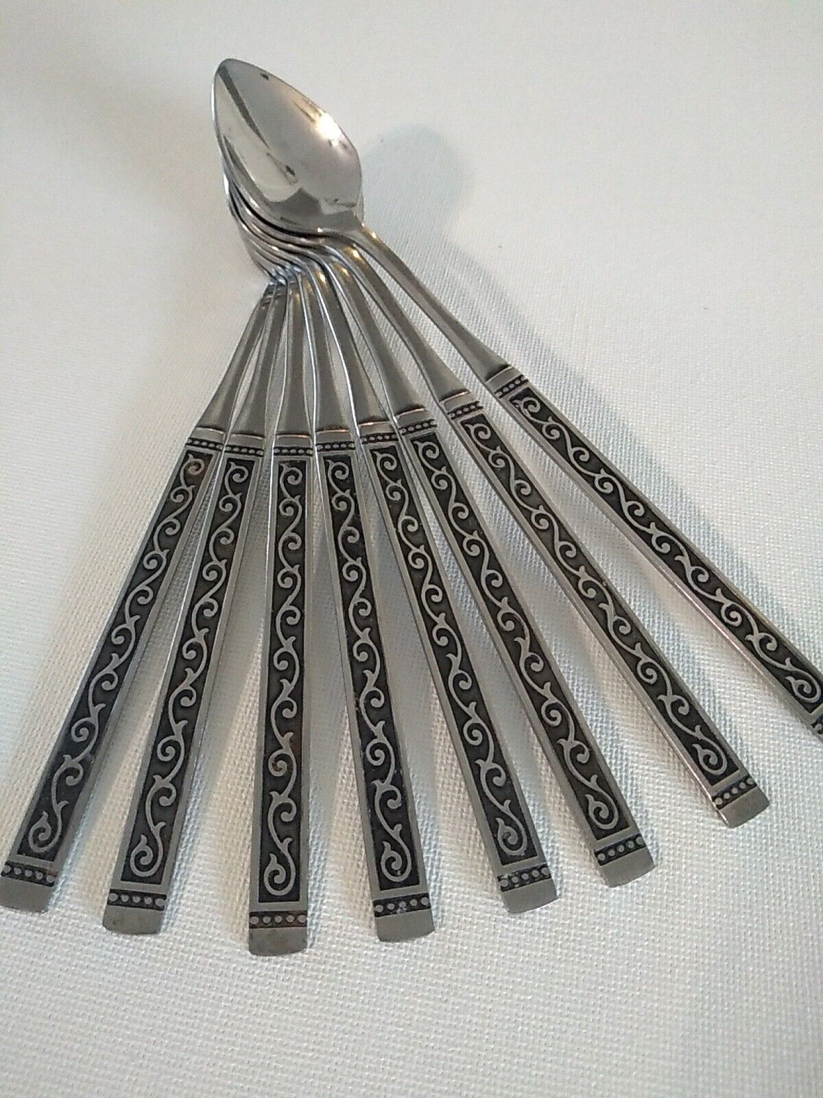8 ONEIDA LTD SPANISH COURT Iced Tea Spoons Stainless Steel Flatware