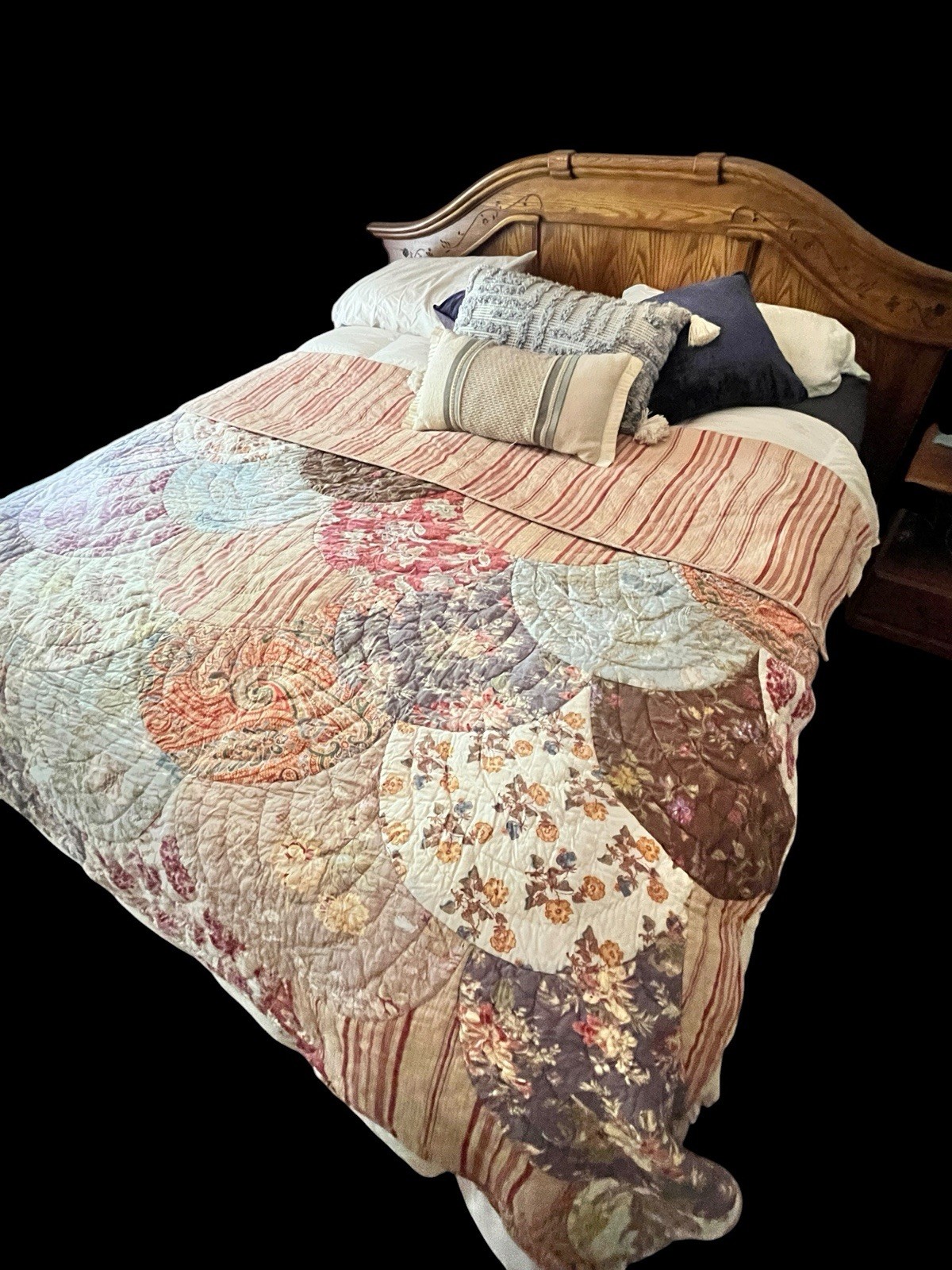 Vintage Pottery Barn Clam Shell Reversible Quilt 94” X 94” Country Floral Vintage Pottery Barn Clam Shell Reversible Quilt 94” X 94” Country Floral