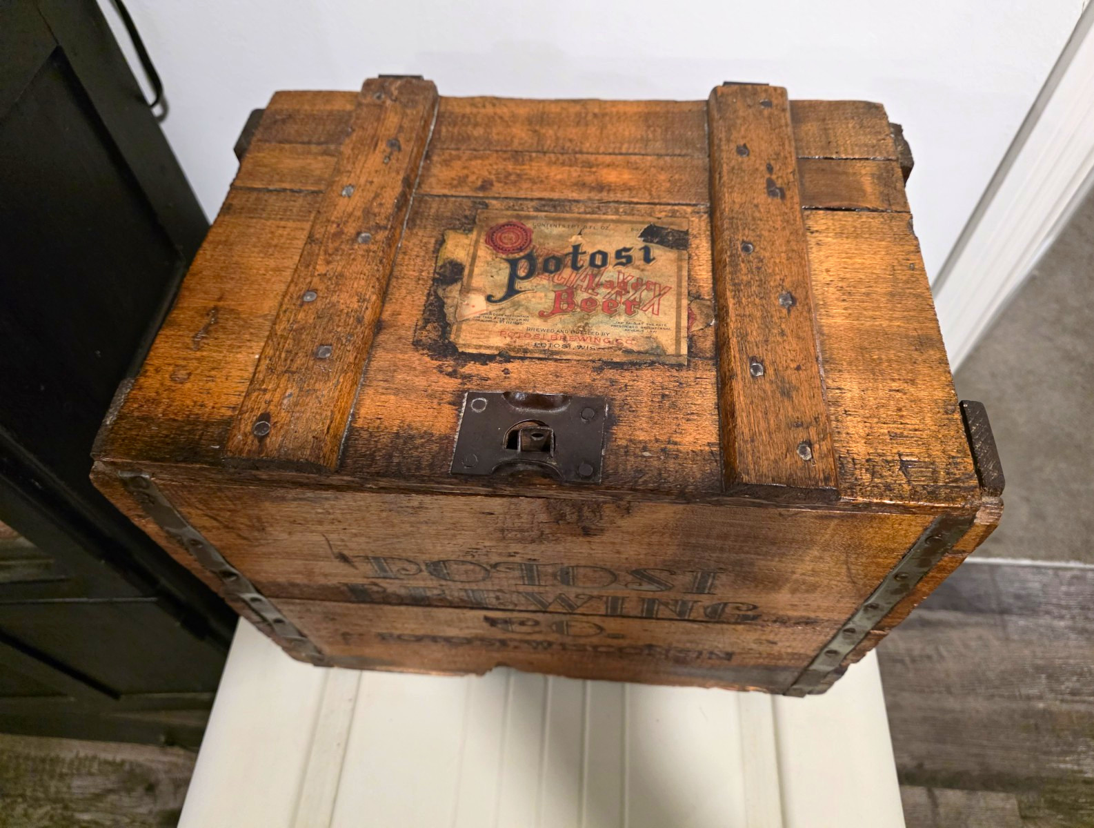 Potosi Brewing Co. Vintage Wooden Beer Crate Box w/ Latch Potosi Bock Label Potosi Brewing Co. Vintage Wooden Beer Crate Box w/ Latch Potosi Bock Label