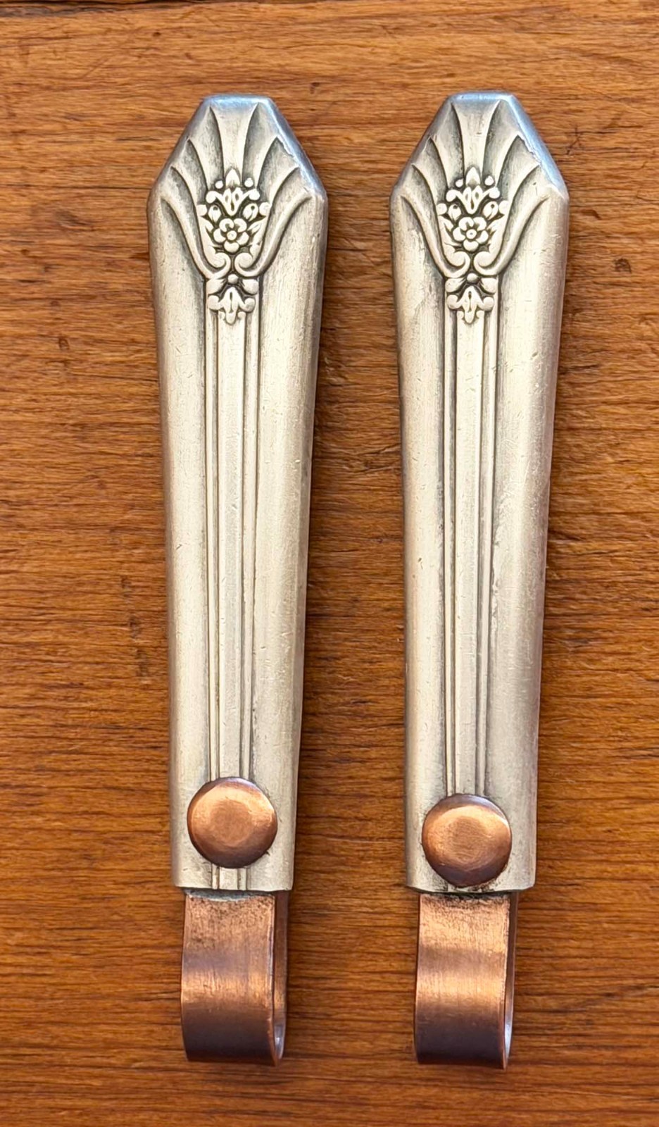HANDMADE CALIFORNIA Cowboy Vaquero STYLE SILVER BIT HANGERS, Maker Marked HANDMADE CALIFORNIA Cowboy Vaquero STYLE SILVER BIT HANGERS, Maker Marked