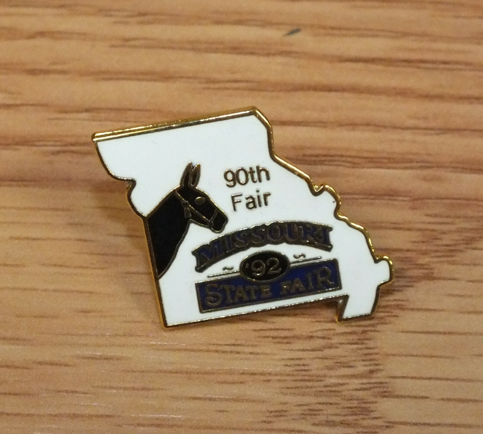 Vintage 1992 90th Missouri State Fair Collectible Souvenir Lapel Pin 