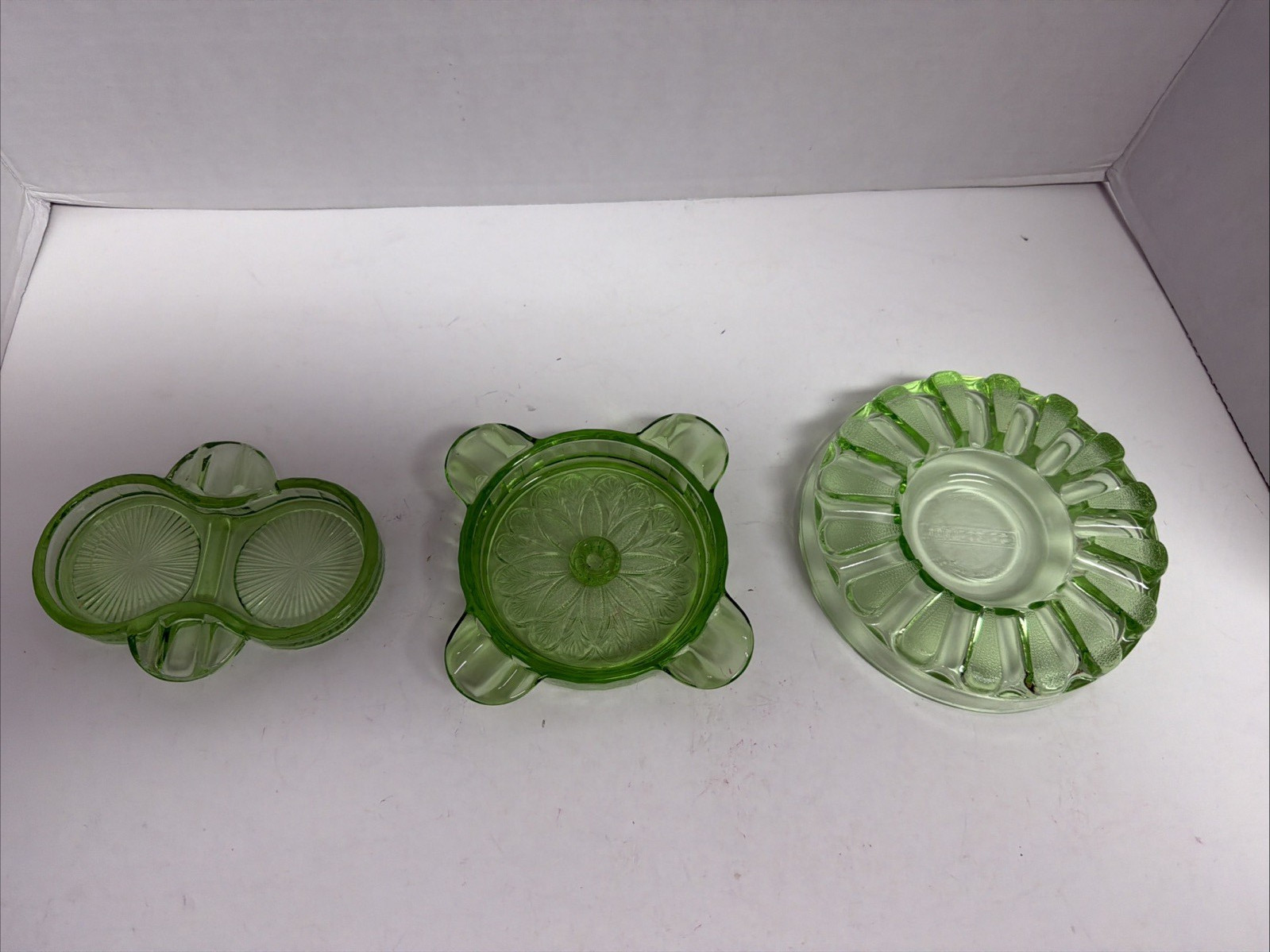 Lot 3 Vintage Green Uranium Depression Glass Ashtrays, See Pictures and Desc. Lot 3 Vintage Green Uranium Depression Glass Ashtrays, See Pictures and Desc.