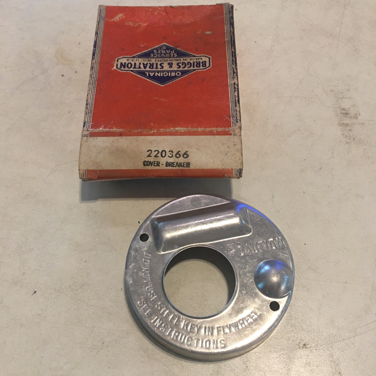 Vintage NOS Briggs & Stratton engine Points breaker dust cover 220366 “Caution” Vintage NOS Briggs & Stratton engine Points breaker dust cover 220366 “Caution”