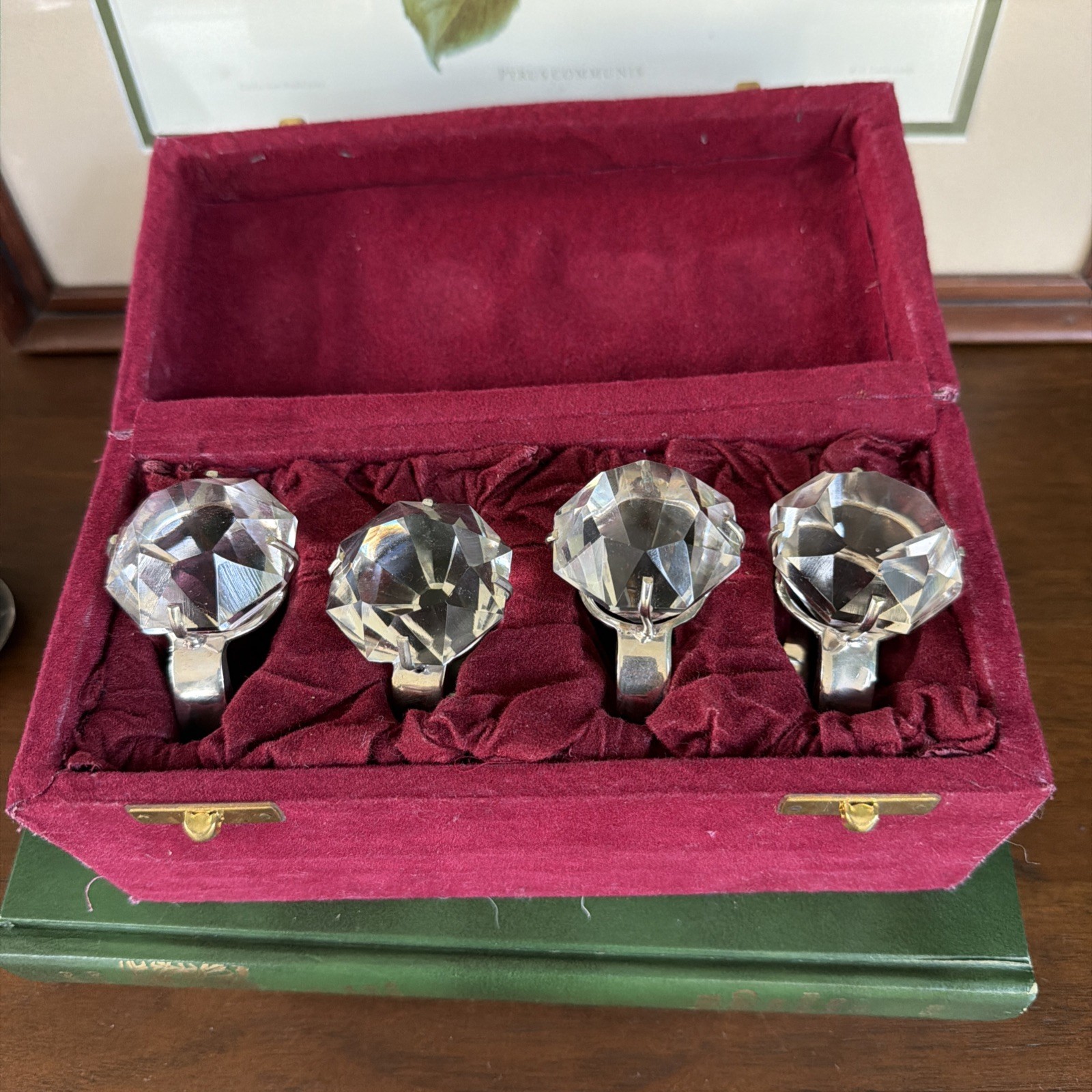 Vintage large crystal diamond ring napkin rings set of 4 with box