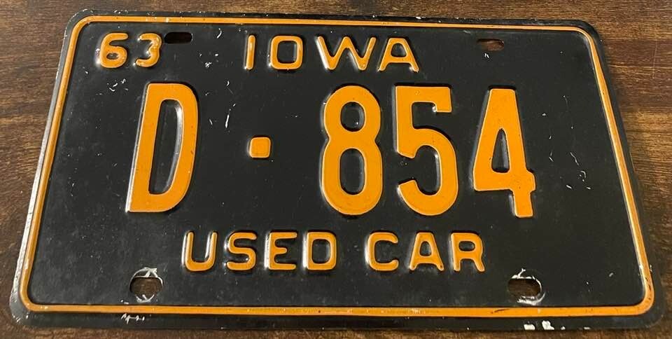 1963 Iowa Used Car License Plate D-854