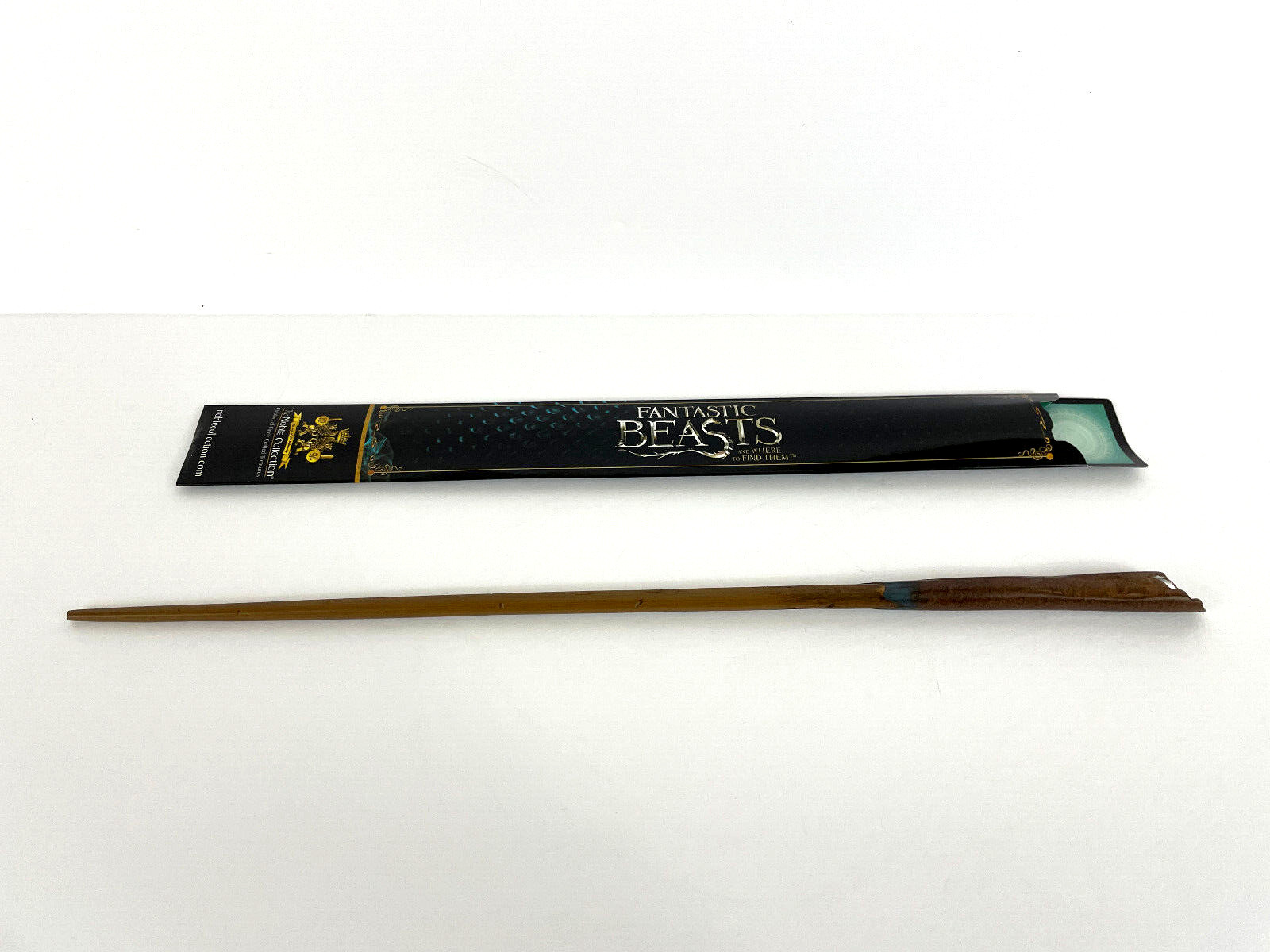 Fantastic Beasts Harry Potter Newt Scamander's Wand SDCC Comic Con Exclusive NEW Fantastic Beasts Harry Potter Newt Scamander's Wand SDCC Comic Con Exclusive NEW