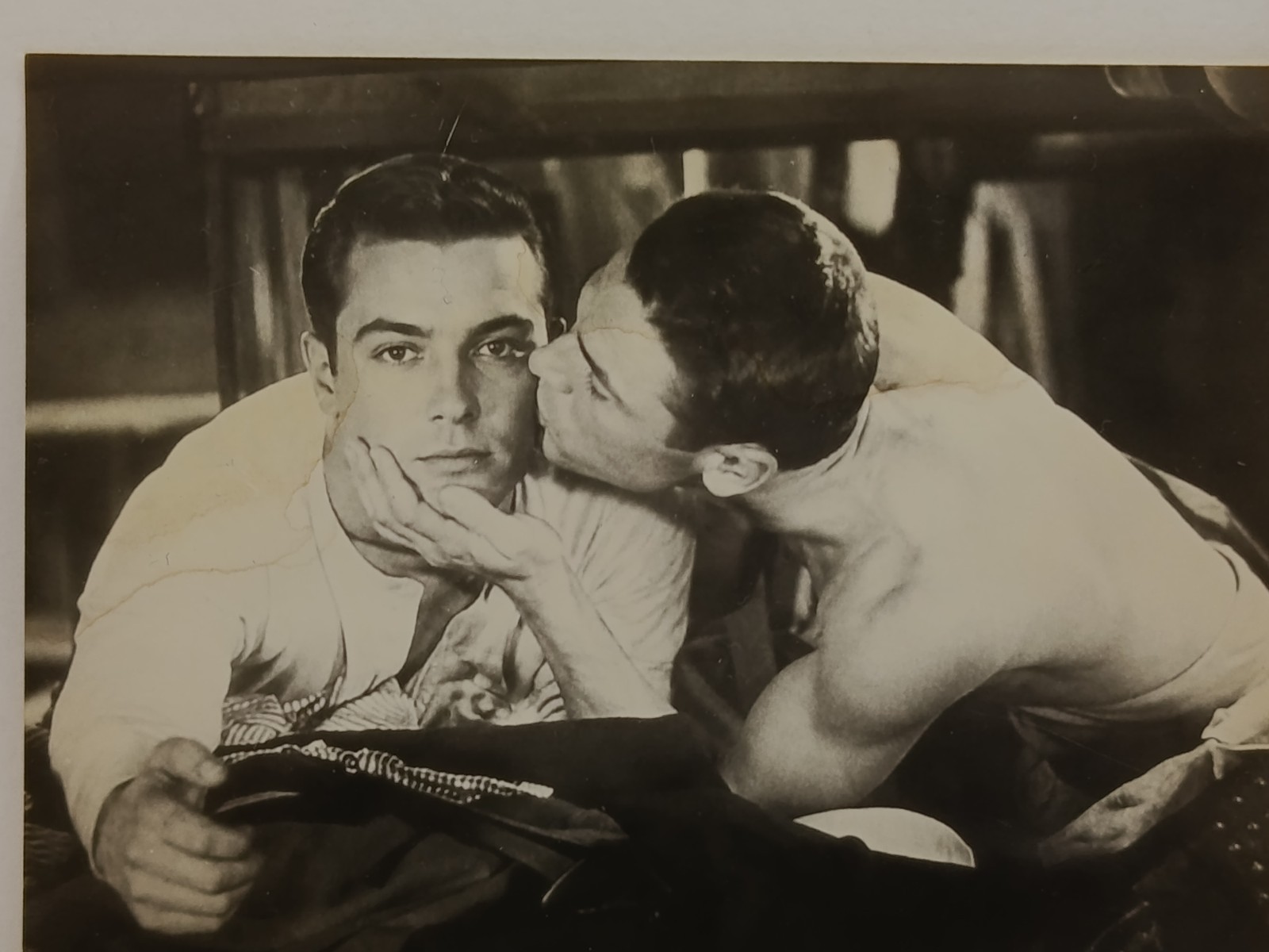 16*PHOTOS - Gays - Men - Vintage photographs of attractive athletes.1920-80s.