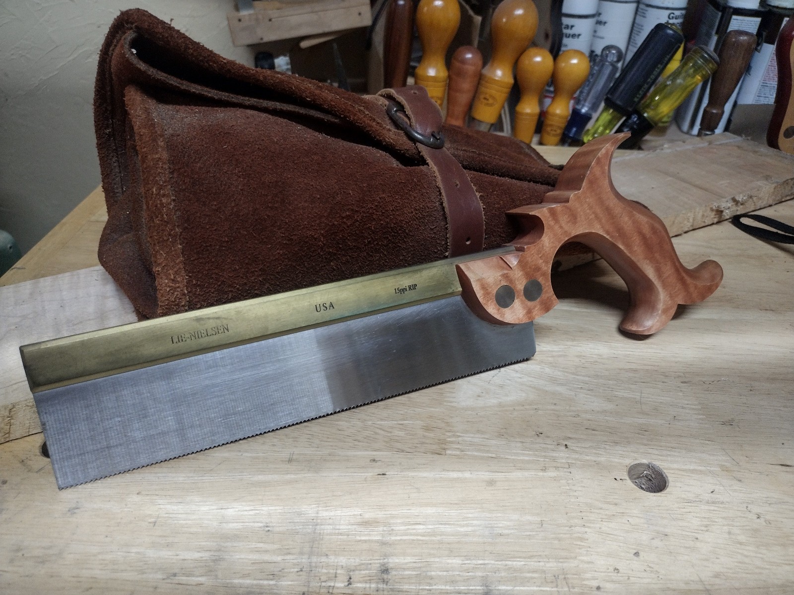 Lie-Nielsen Curly Maple 15tpi Dovetail Saw with Leather Case in Excellent Cond