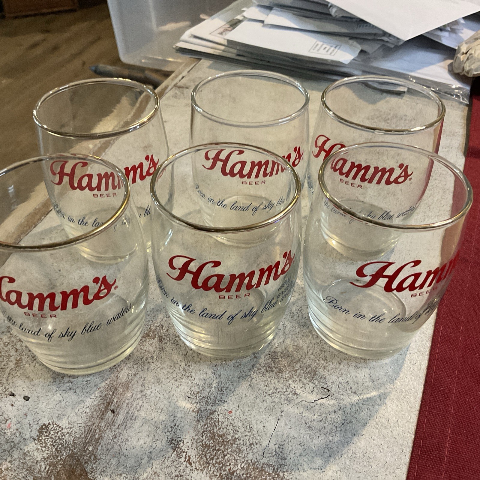 6 RARE HAMM’S BEER OF SKY BLUE WATER GLASSES IN NICE SHAPE-FIVE WITH GOLD RIMS 6 RARE HAMM’S BEER OF SKY BLUE WATER GLASSES IN NICE SHAPE-FIVE WITH GOLD RIMS