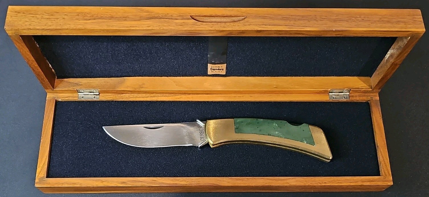 Vintage Gerber Legendary Blades Sportsman III Jade Inlay Lockback Knife #0491
