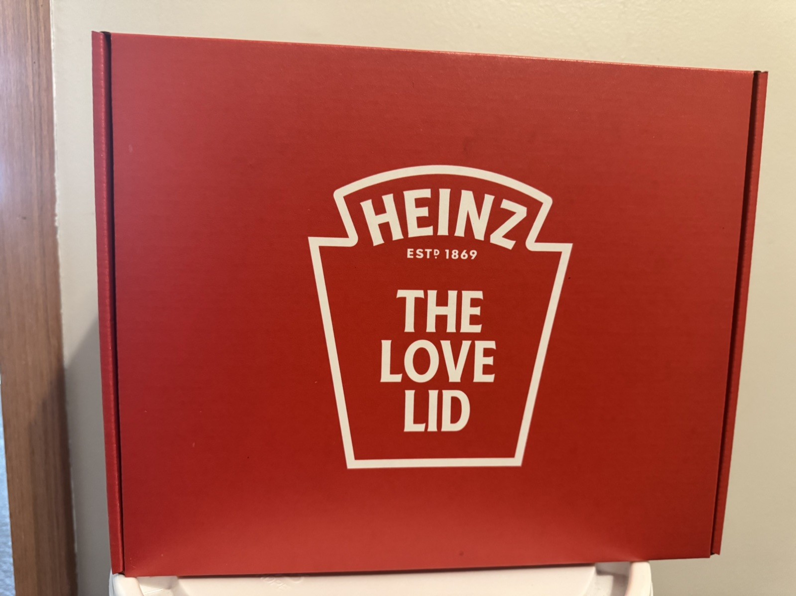 Heinz Ketchup Love Lid Promotional Advertising SOLD OUT RARE Heinz Ketchup Love Lid Promotional Advertising SOLD OUT RARE