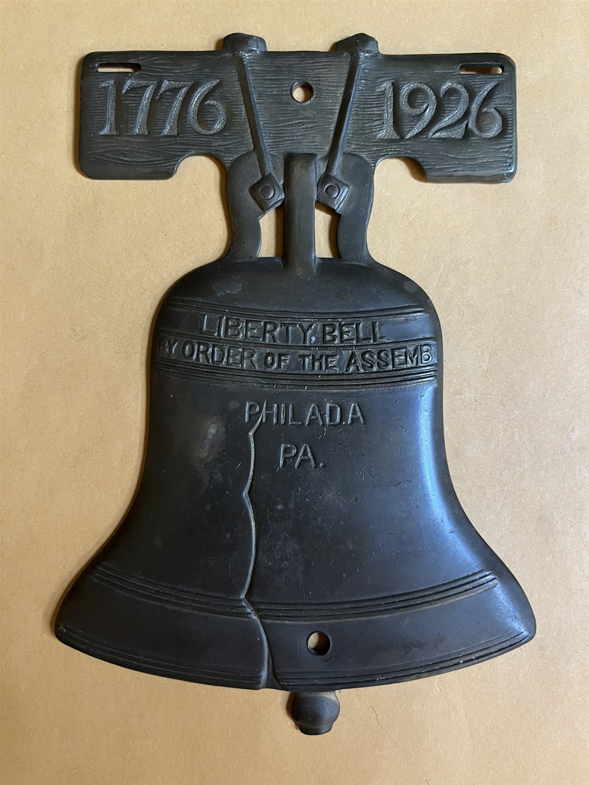 Liberty Bell Plaque badge 1776 1926 Sesquicentennial Int. Expo Philadelphia 