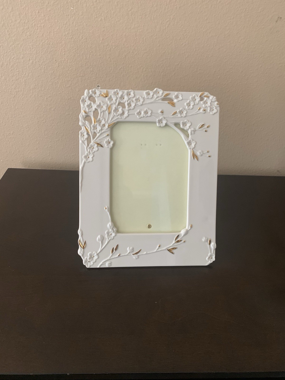 LENOX CHERRY BLOSSOM Floral Gold Bone China 5x7 Porcelain Picture Frame LENOX CHERRY BLOSSOM Floral Gold Bone China 5x7 Porcelain Picture Frame