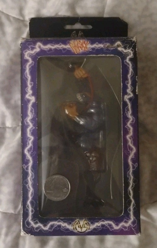 1997 Moore Creations The Maxx Cold-Case Porcelain Onrament 