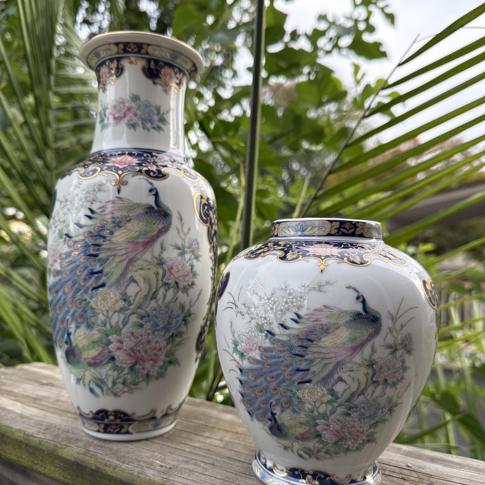 vintage Japanese porcelain vases Set Of 2,  10.5” Tall.  6.5” Tall  Gorgeous