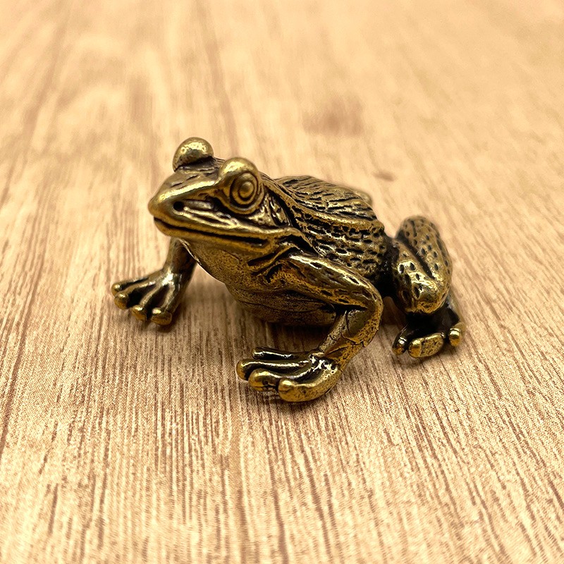 Brass Frog Figurine Realistic Mini Animal Statue Terrarium Aquarium Desk Decor