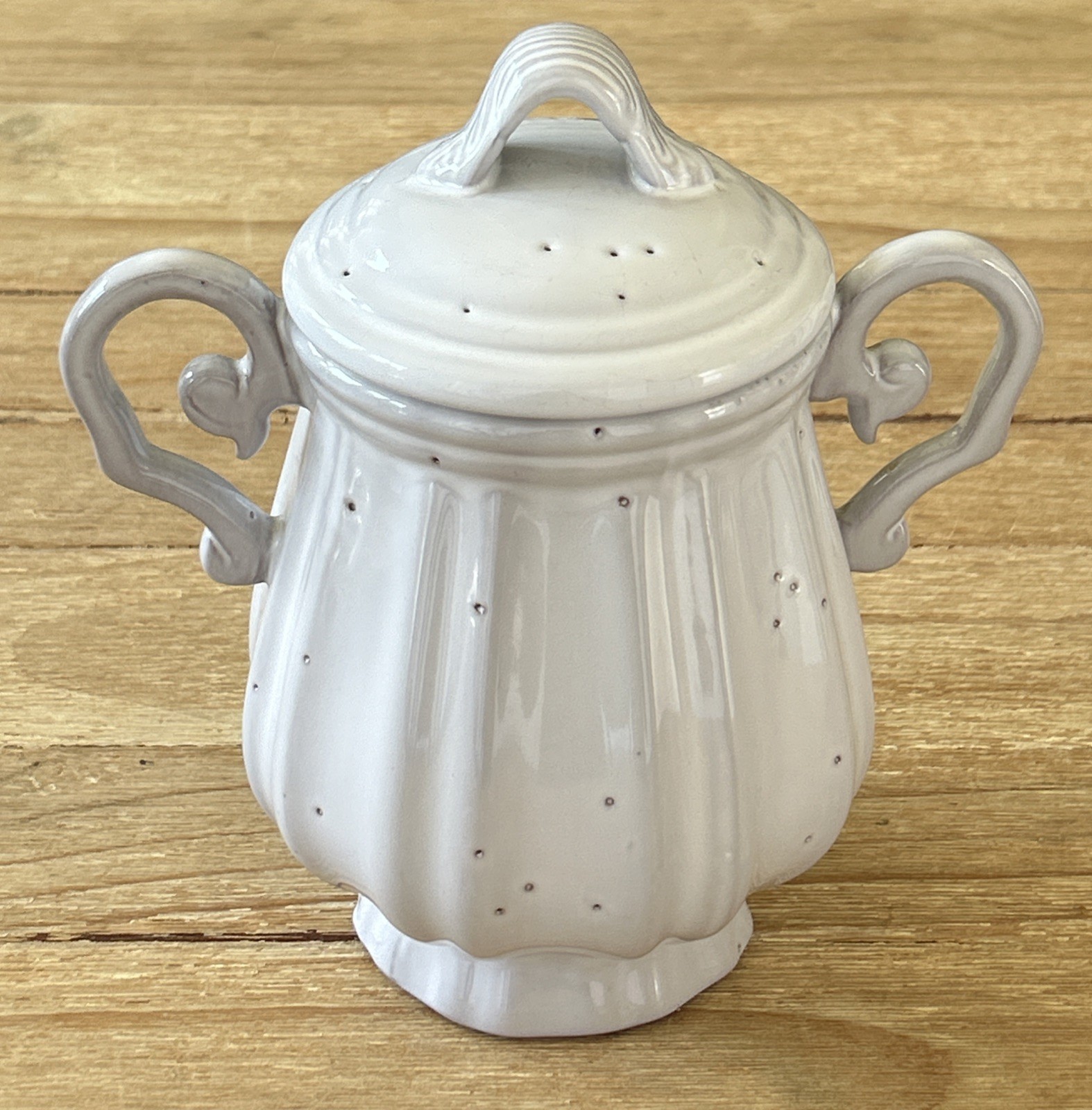 Vtg Baum Brothers Style Eyes White Double Handle Lidded Canister French Country Vtg Baum Brothers Style Eyes White Double Handle Lidded Canister French Country