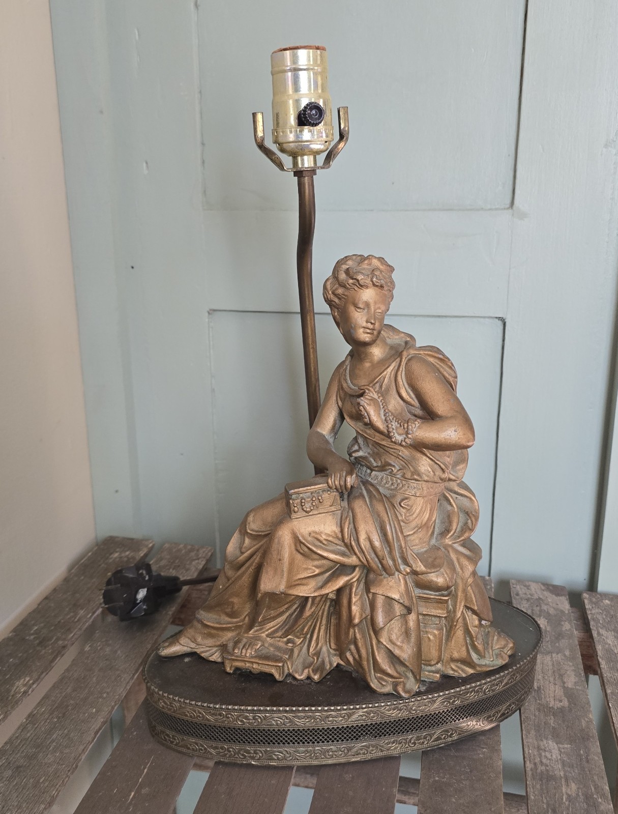 Vtg Antique Victorian Gilt Metal Brass Tone Woman Figural Lamp Jewelry Patina