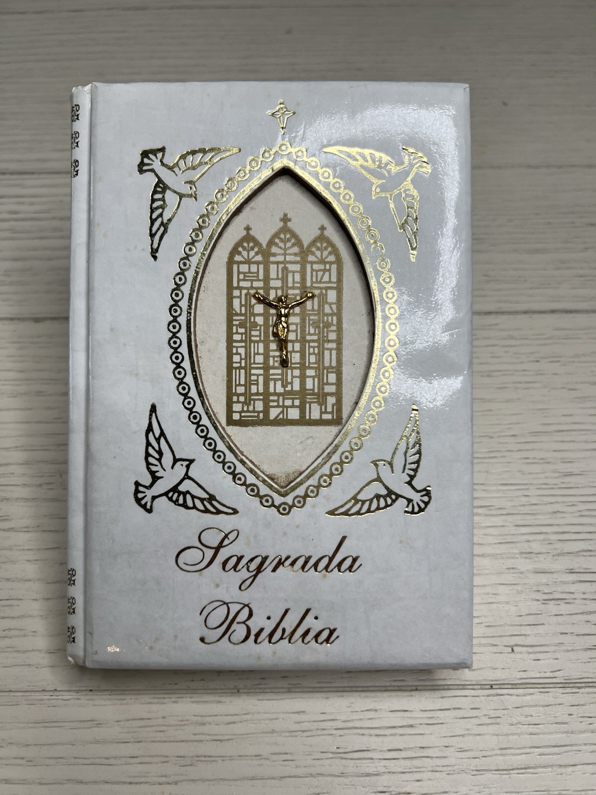 Vintage 1998 Sagrada Biblia Spanish Holy Bible White Padded Cover 6.75” x 4.75”