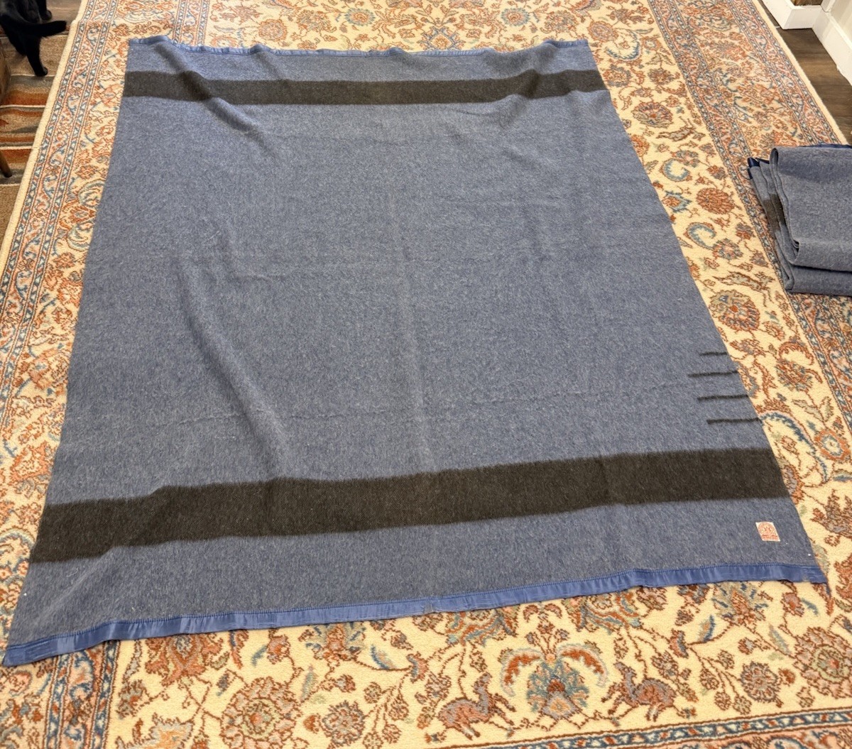 Antique HUDSON BAY BLANKET Red Label England 1920s Indigo Black 3.5 Point Twin Antique HUDSON BAY BLANKET Red Label England 1920s Indigo Black 3.5 Point Twin