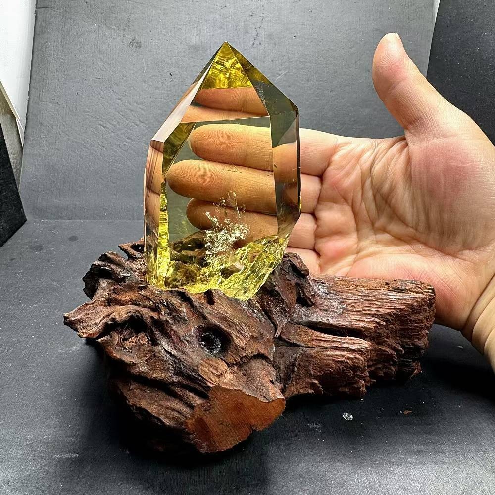 640g Top Natural Citrine quartz obelisk Crystal Mineral Specimen energy + base 640g Top Natural Citrine quartz obelisk Crystal Mineral Specimen energy + base