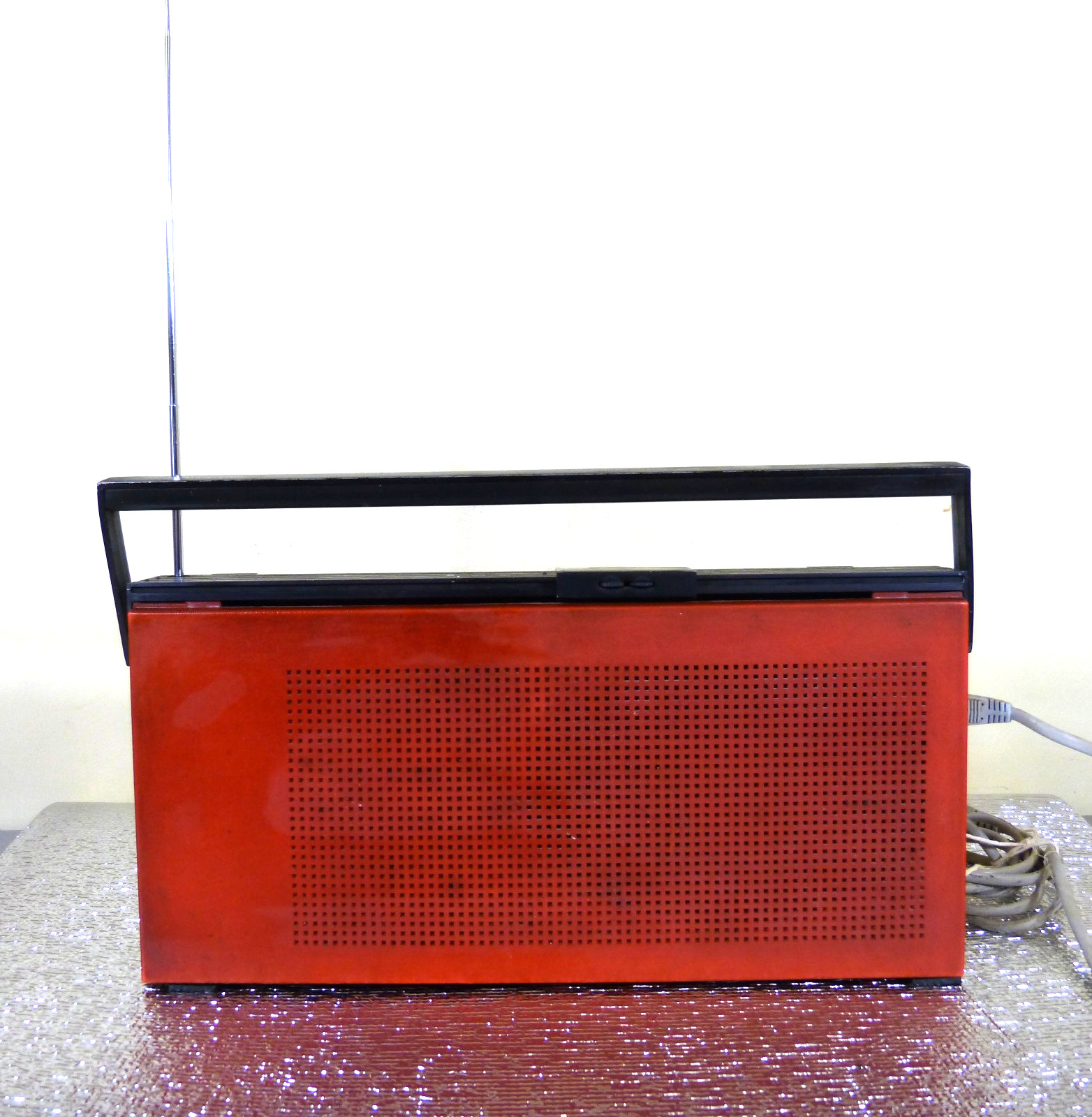 ⭐⭐⭐ Bang & Olufsen B&O ⭐⭐⭐Beolit 505 Radio Red Orange B&O Vintage 1970’s