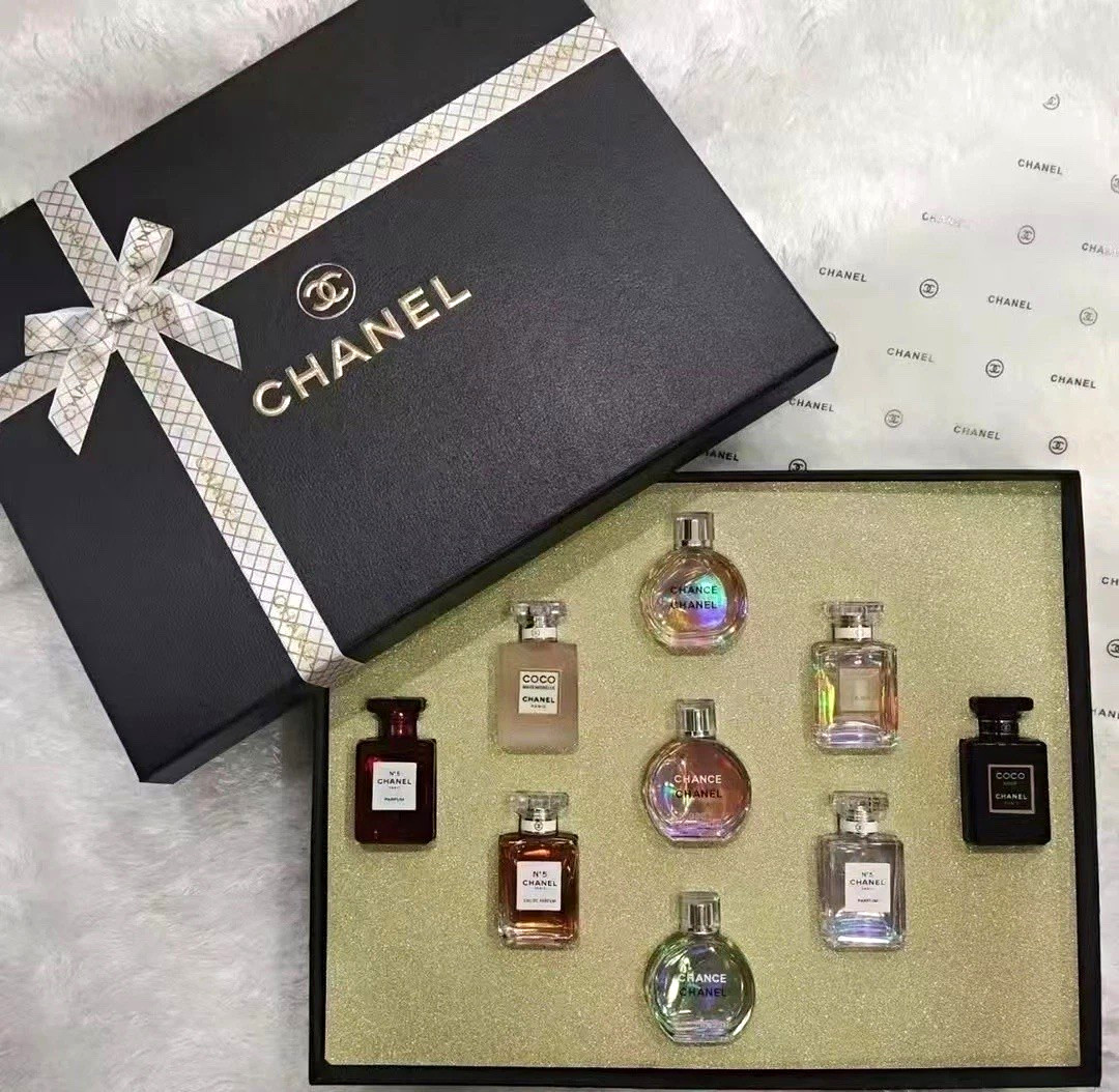 CHANEL Perfume Miniature Bottle Gift Set Assortment Assorted Mini Fragrances