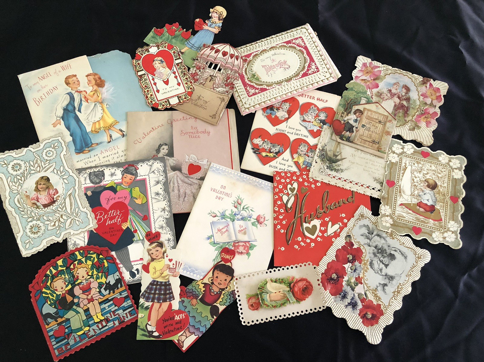 LOT OF 20 ANTIQUE AND VINTAGE VALENTINE CARDS LOT OF 20 ANTIQUE AND VINTAGE VALENTINE CARDS