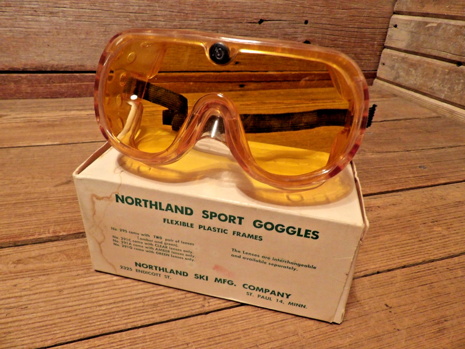 Vintage 1960-70's NOS NORTHLAND SPORT SKI Motorcycle Goggles USA - New in Box Vintage 1960-70's NOS NORTHLAND SPORT SKI Motorcycle Goggles USA - New in Box