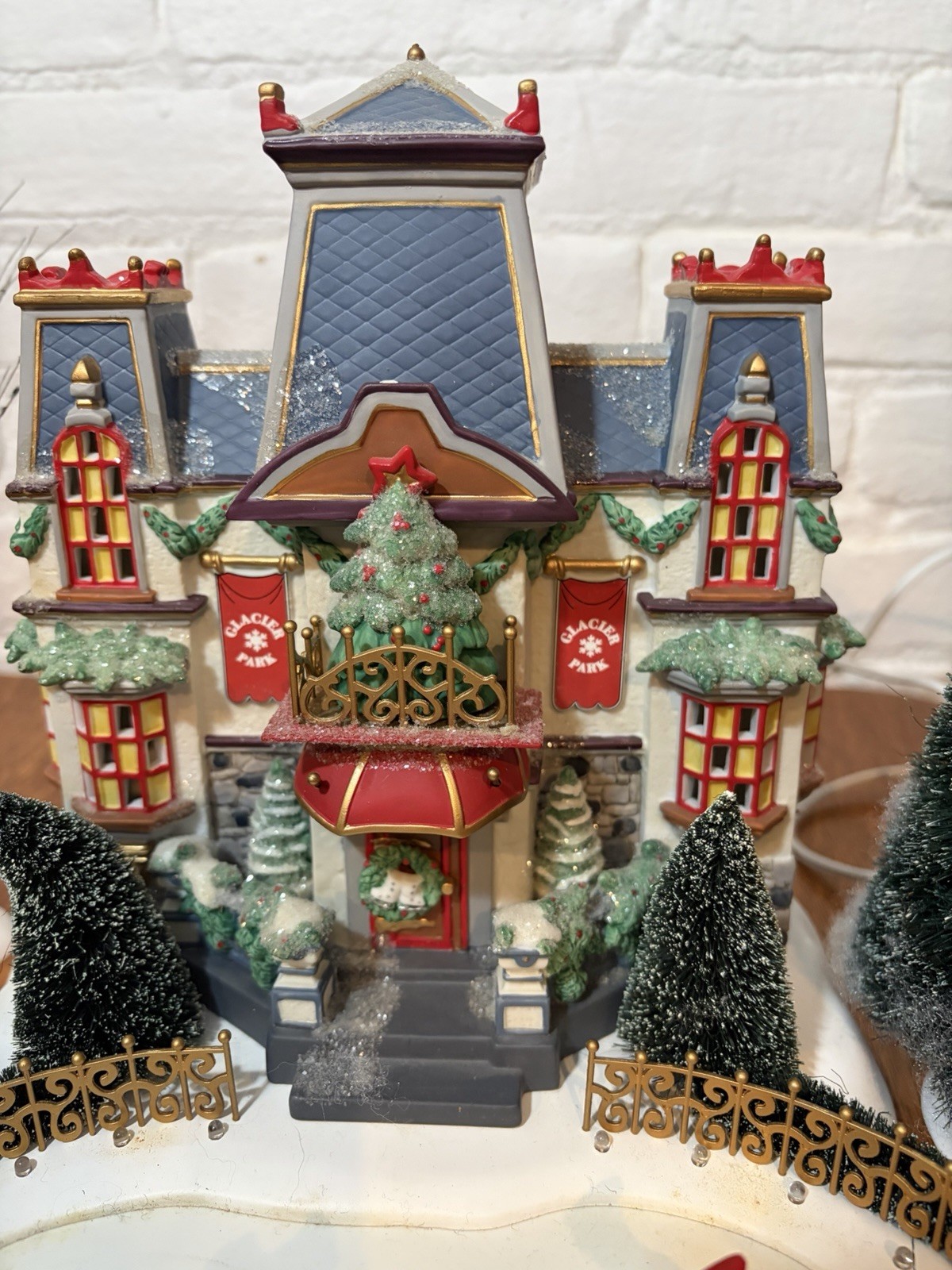 Dept 56 North Pole series glacier park pavilion Animated Ice Skating Rink