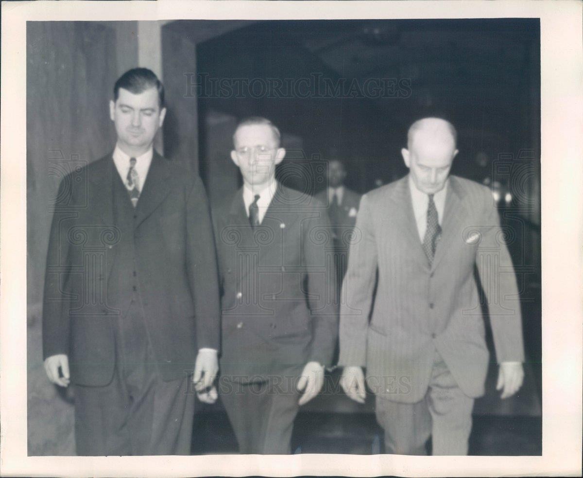 1944 Press Photo Detroit MI Walter Abt, Carl Leonhardt German Spies - ner44247 1944 Press Photo Detroit MI Walter Abt, Carl Leonhardt German Spies - ner44247