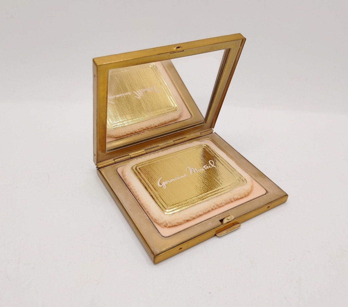 Vintage Germaine Monteil Golden Nugget Compact Pressed Powder Case Gold Tone Vintage Germaine Monteil Golden Nugget Compact Pressed Powder Case Gold Tone