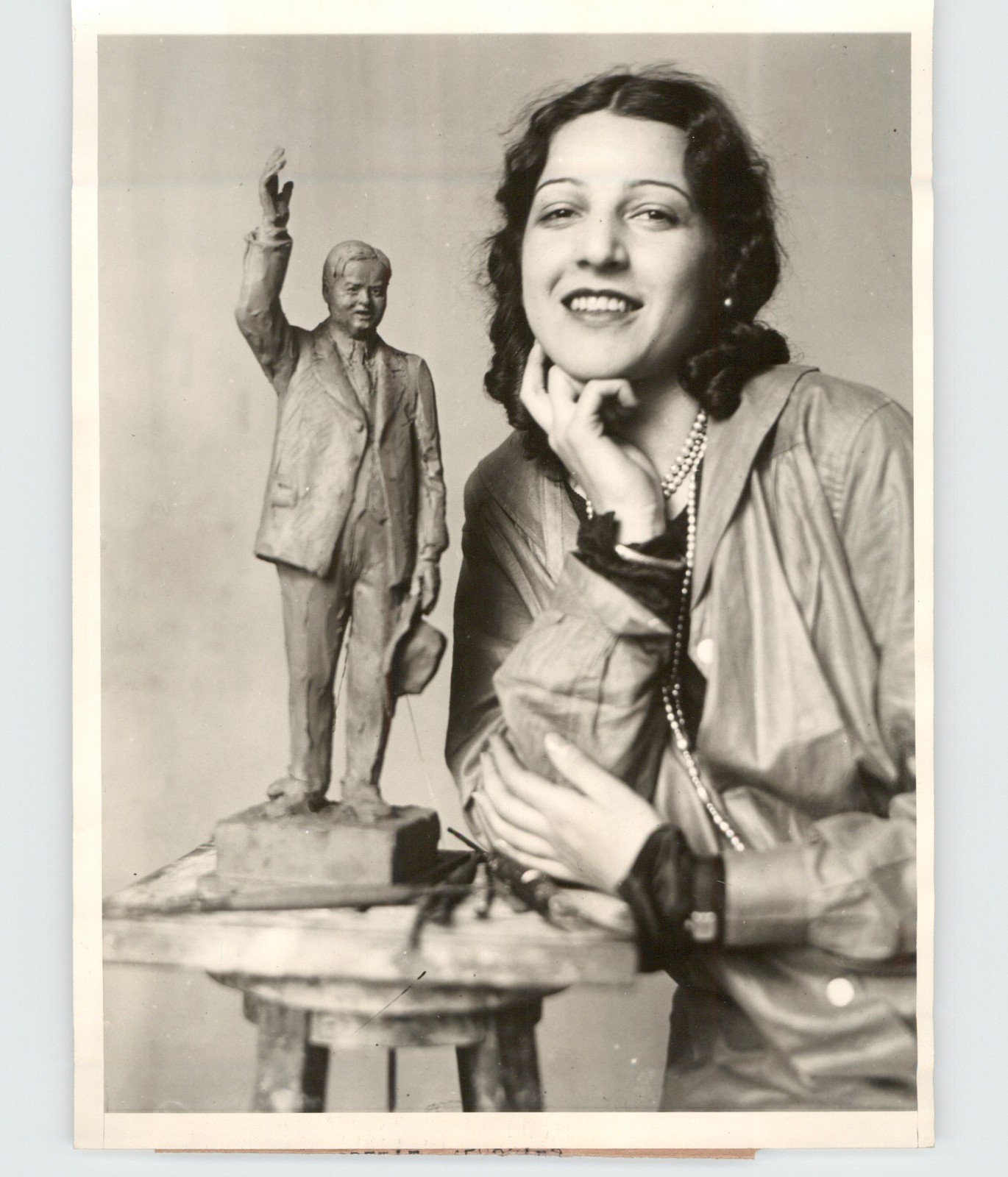 Sculptress Livia Marracci with Statue of Herbert Hoover 1928 Press Photo Sculptress Livia Marracci with Statue of Herbert Hoover 1928 Press Photo