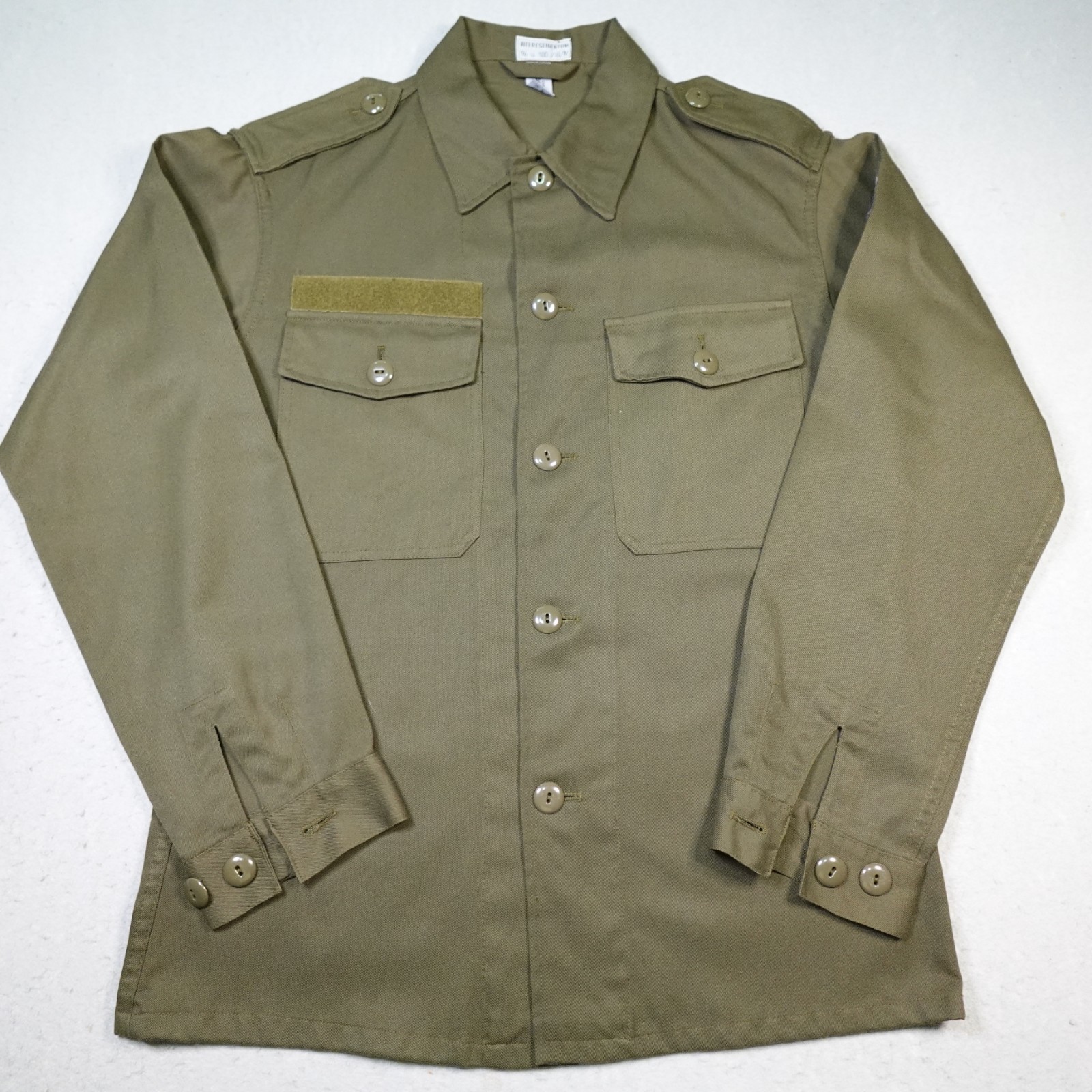 Austrian Army Shirt M 96 u 100/III Österreich Bundesheer Heereseigentum w Patch