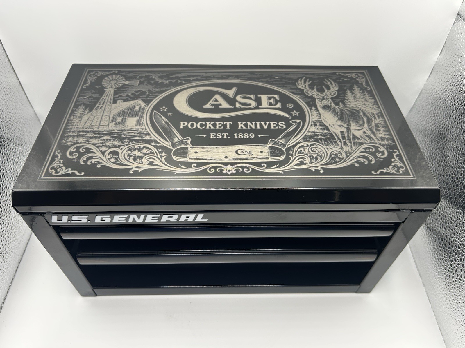 Custom Engraved Case XX Deer Scene US General Mini Toolbox Display