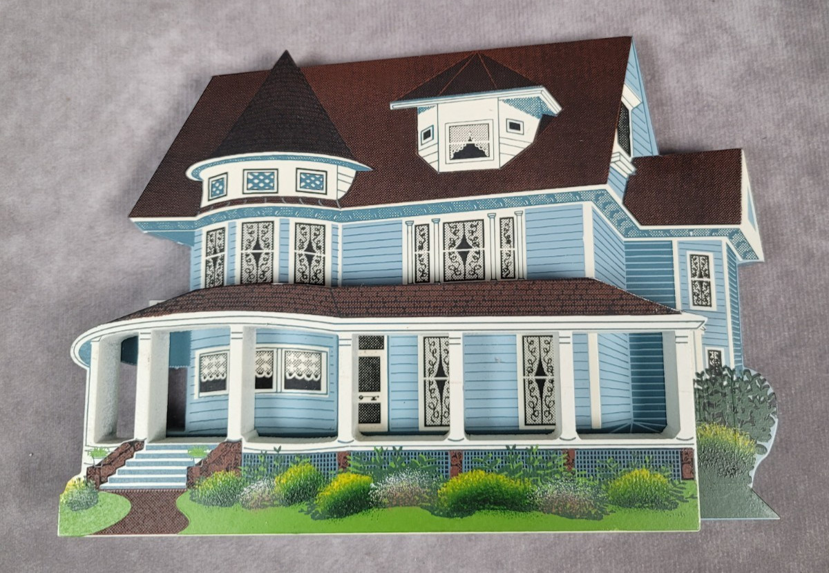 Vintage Sheila’s Collectibles Goodwill House Bramwell WV Cottagecore Decor