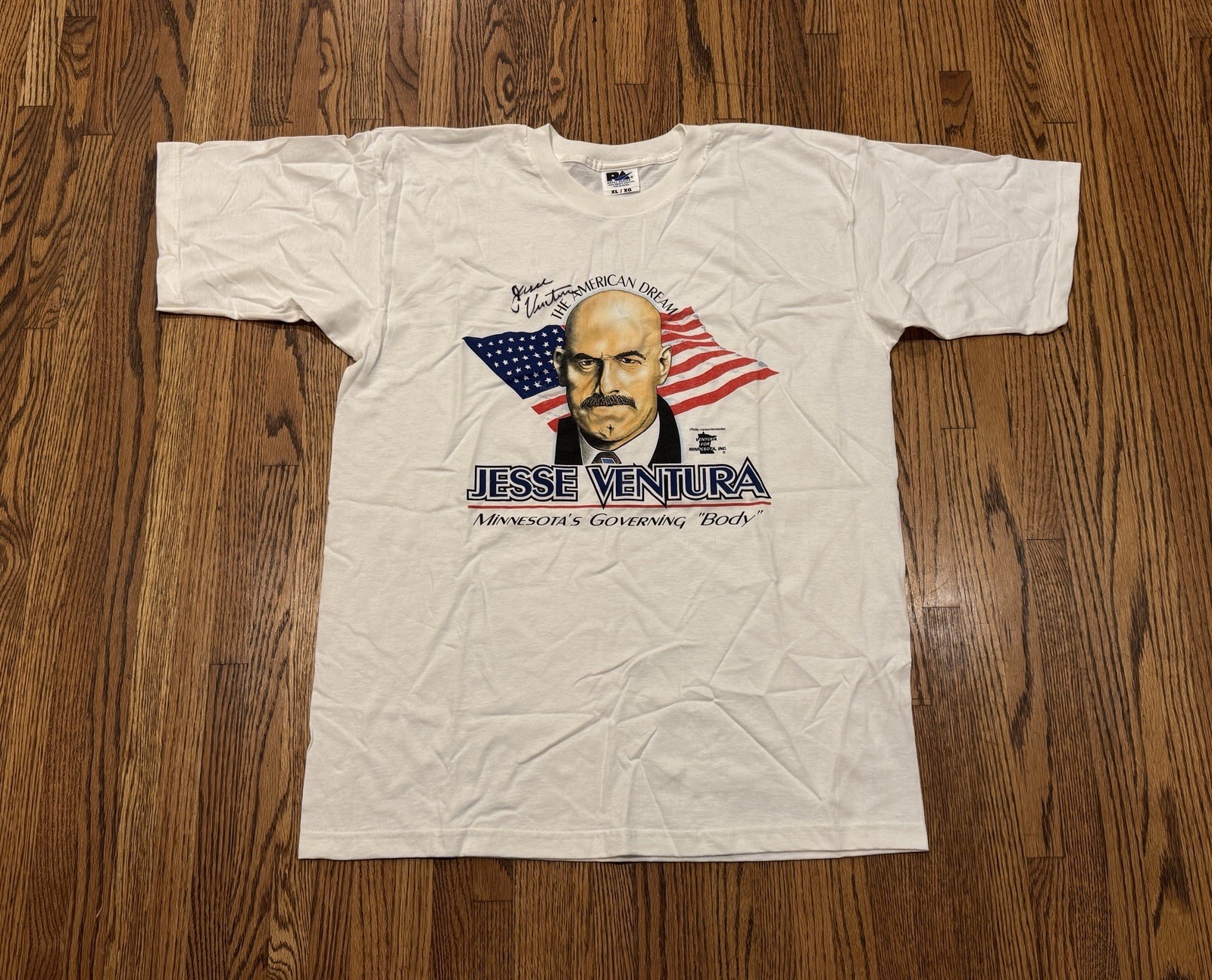 Jesse Ventura Signed Vintage Minnesota Governor Campaign Cartoon Graphic T Shirt Jesse Ventura Signed Vintage Minnesota Governor Campaign Cartoon Graphic T Shirt