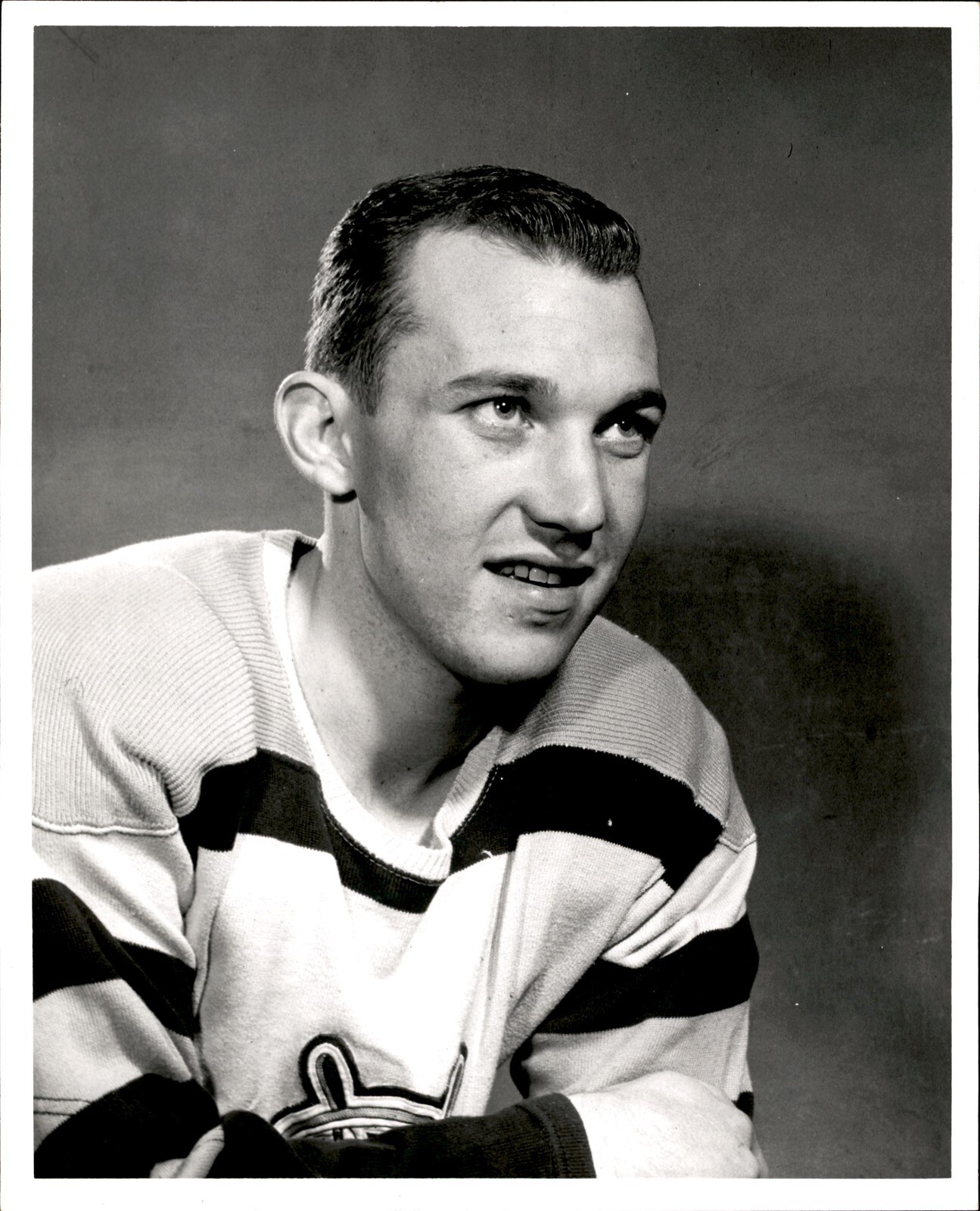 PF2 Orig Photo BOB EWER 1950s HOCKEY CENTER CHARLOTTE CLIPPERS PAISLEY PIRATES PF2 Orig Photo BOB EWER 1950s HOCKEY CENTER CHARLOTTE CLIPPERS PAISLEY PIRATES