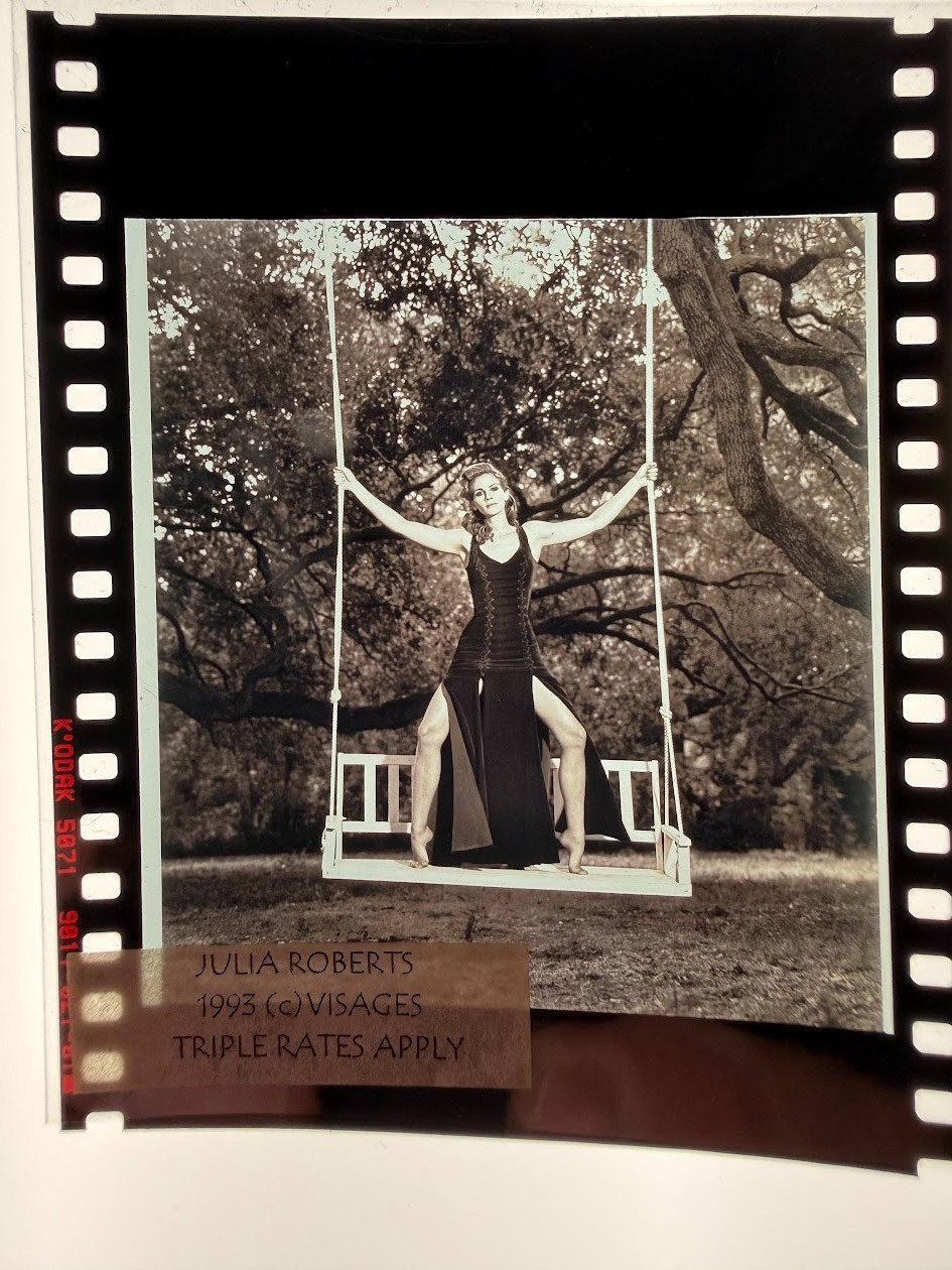 JULIA ROBERTS - Rare Original Press Photo Transparency by HERB RITTS 1993