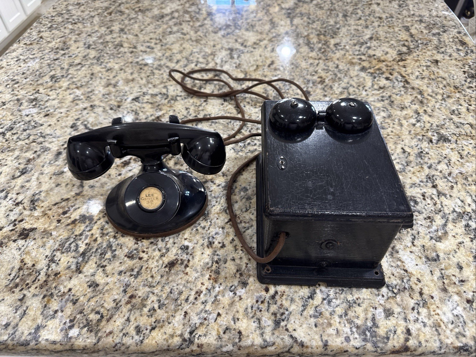 Antique 1932 Western Electric 202 Telephone & 300K Oak Magneto Ringer Box Set Antique 1932 Western Electric 202 Telephone & 300K Oak Magneto Ringer Box Set