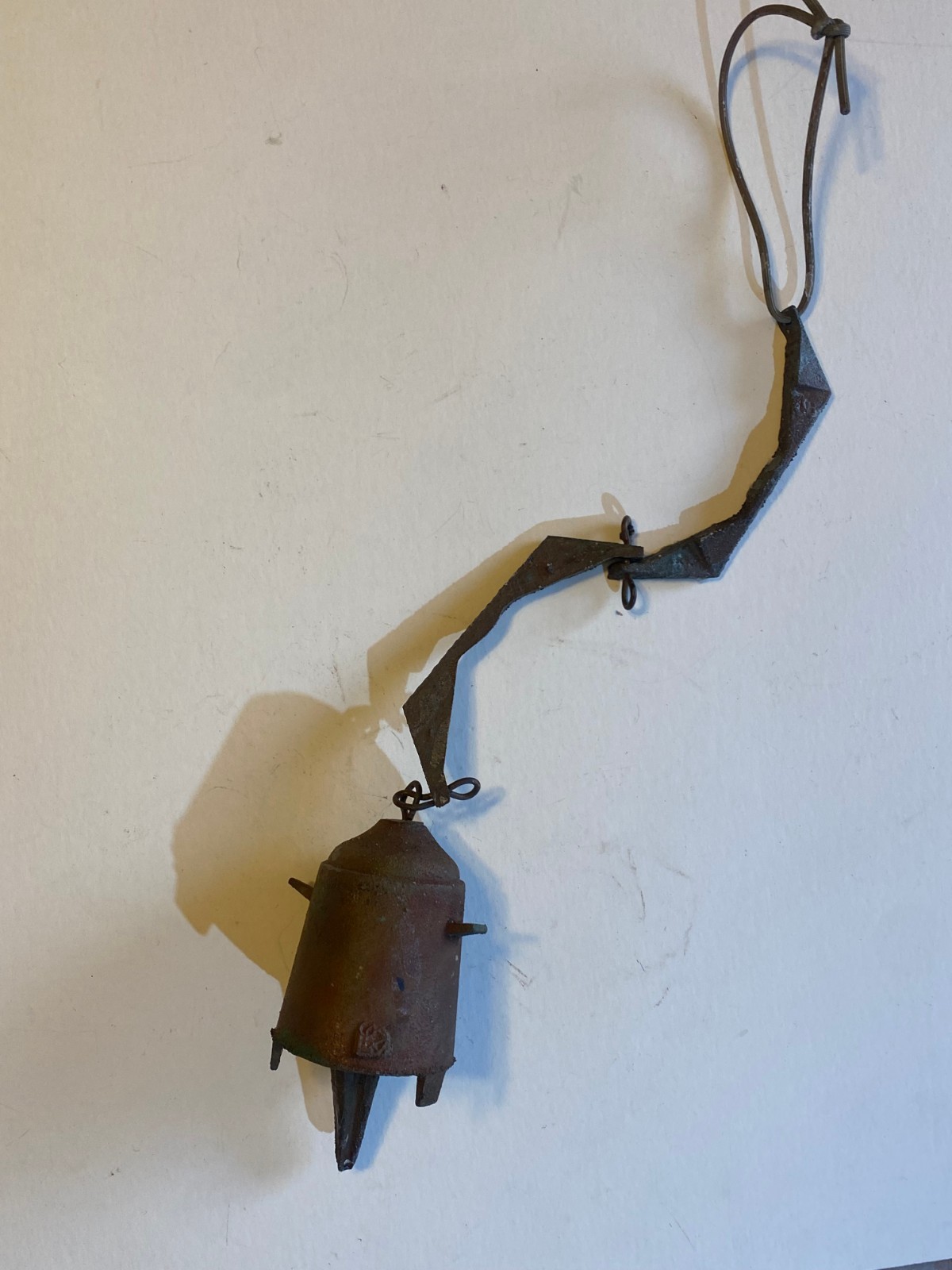 Vintage Paolo Soleri Cosanti Bronze Wind Bell Chime Sculpture Nice Patina Vintage Paolo Soleri Cosanti Bronze Wind Bell Chime Sculpture Nice Patina