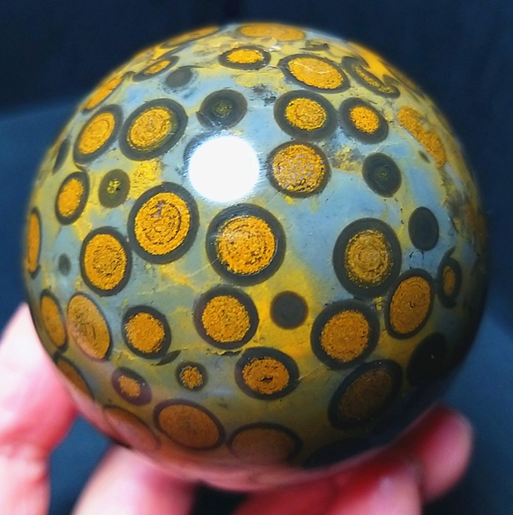 RARE 291g Natural Polished Colorful Agate Sphere Ball Healing Madagascar A5087