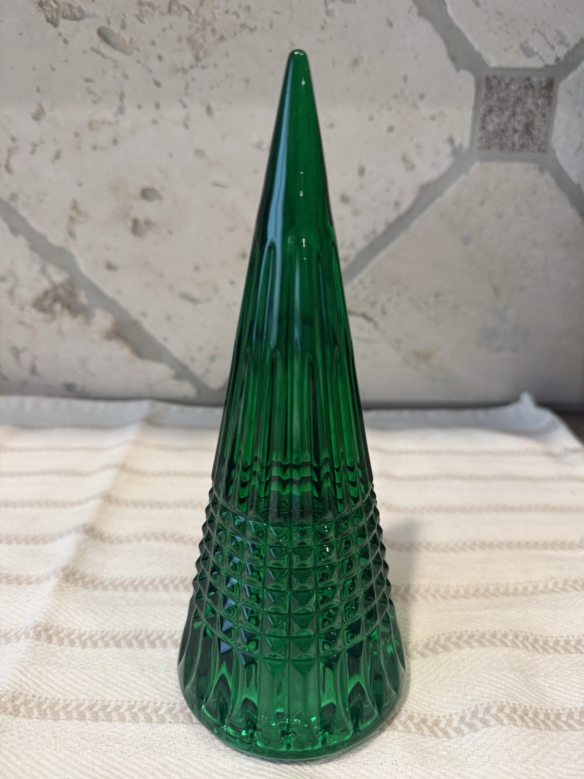 Waterford Crystal Green Tree Large About 8 1/2 Inches Tall New With Original Box Waterford Crystal Green Tree Large About 8 1/2 Inches Tall New With Original Box