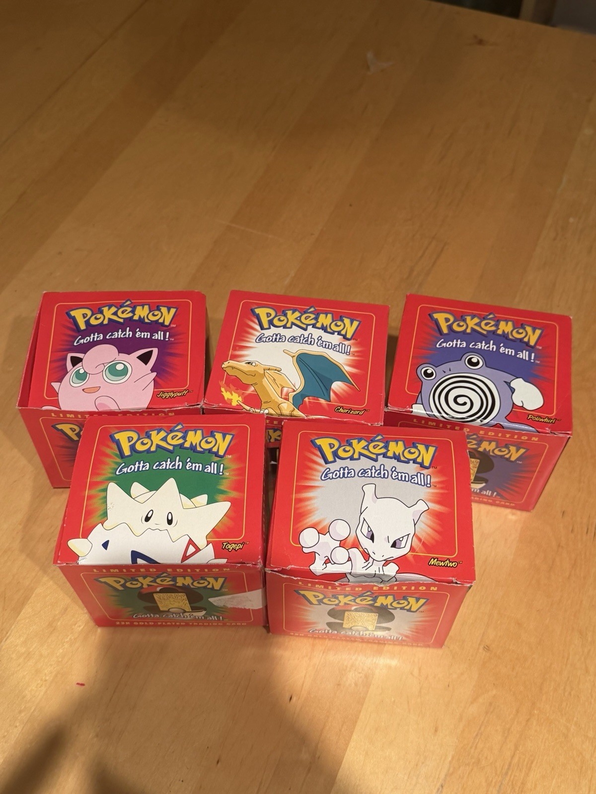 Pokemon 23k gold plated trading card, Set Red Box Set Of 5 Charizard