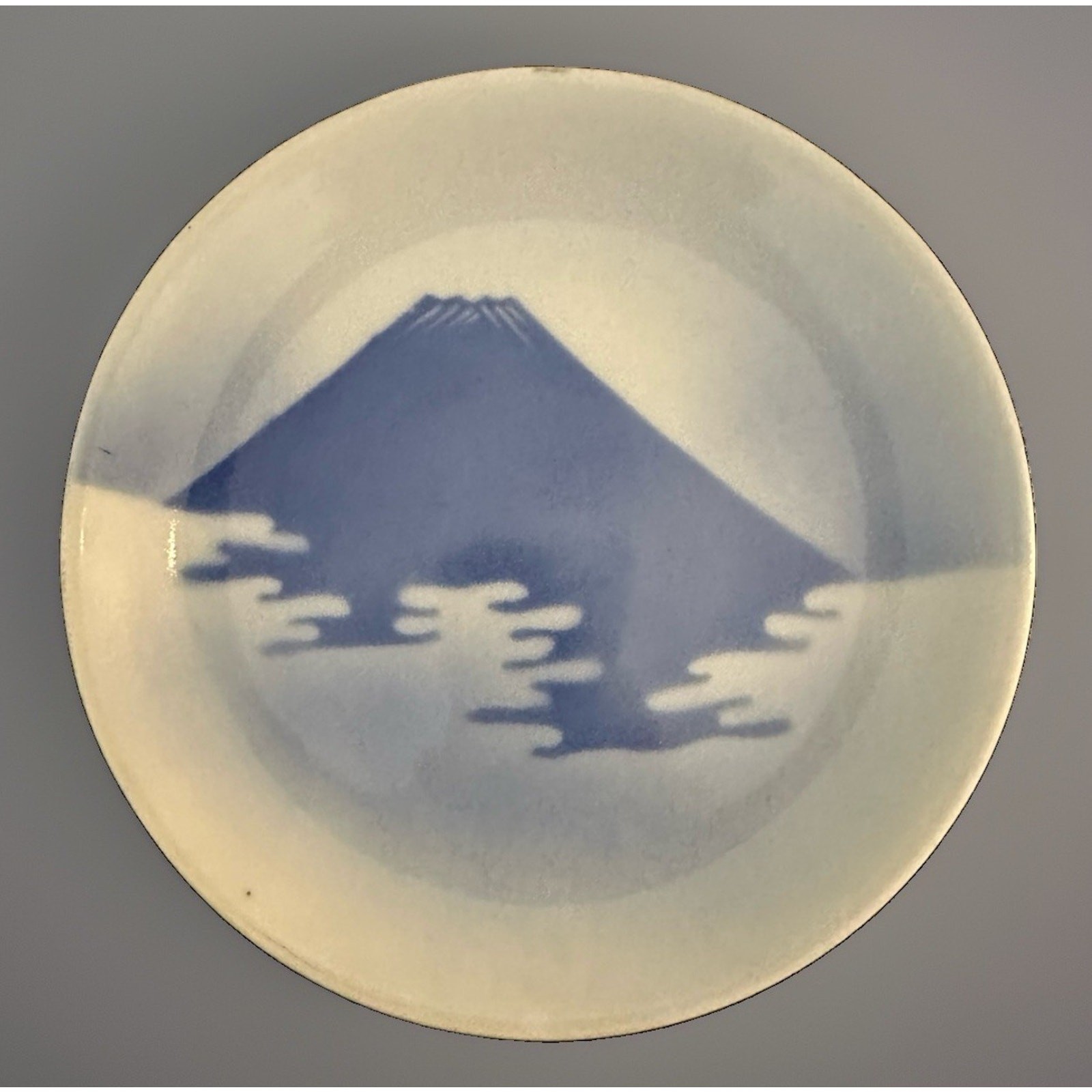 6 Fukagawa Seiji 27 Mt. Fuji Plate Arita Ware Salad Dessert 6 3/4” Wide Signed 6 Fukagawa Seiji 27 Mt. Fuji Plate Arita Ware Salad Dessert 6 3/4” Wide Signed