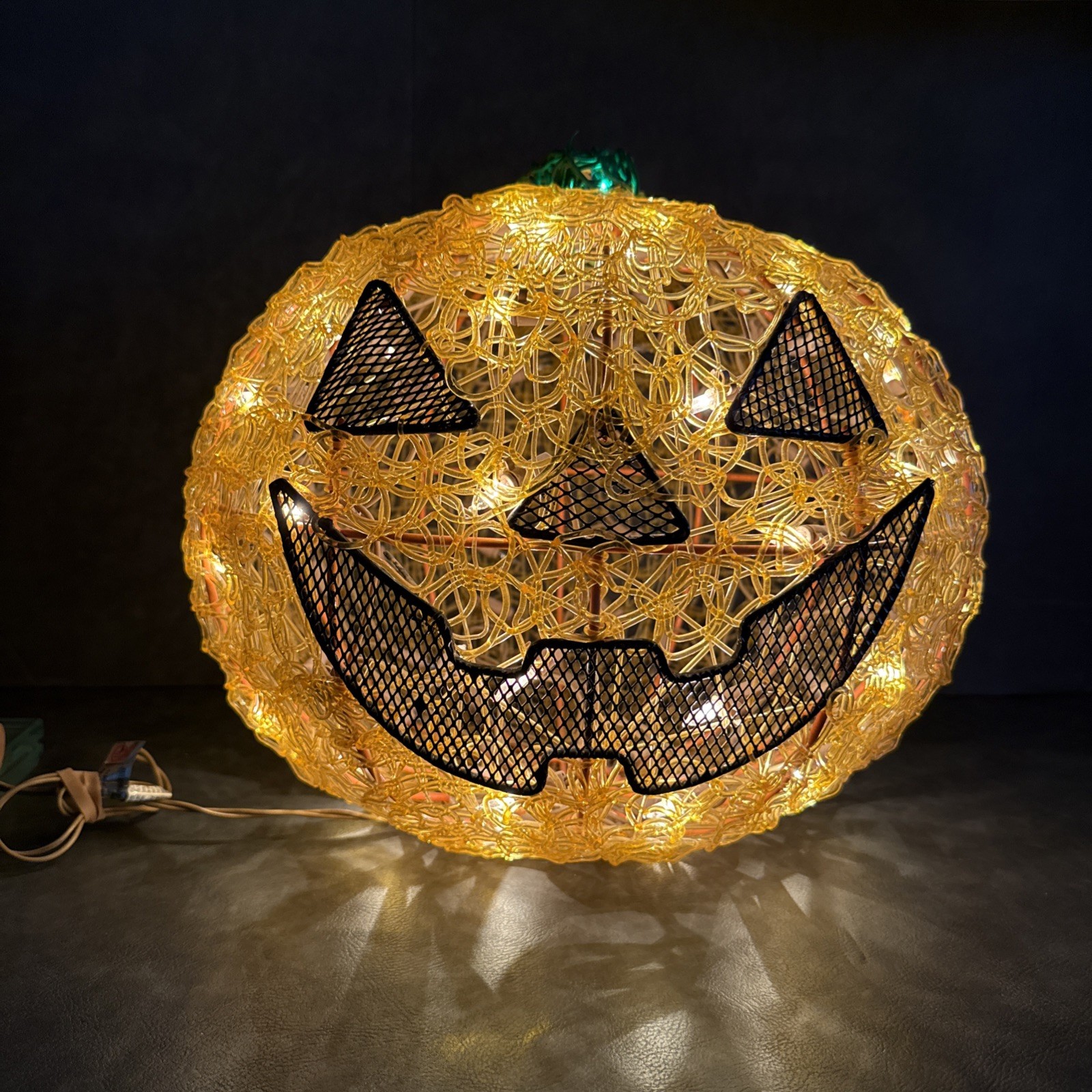 VTG 15” Halloween Spun Spaghetti Lucite Plastic Pumpkin Jack O Lantern Lights Up